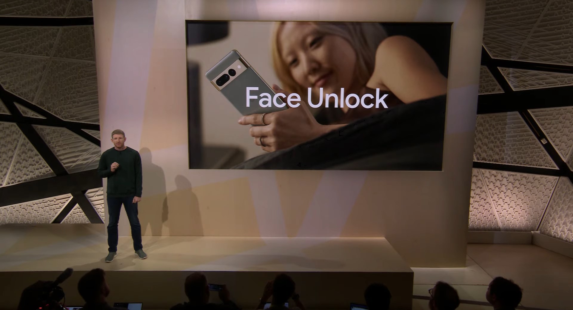 顔認証もサポート