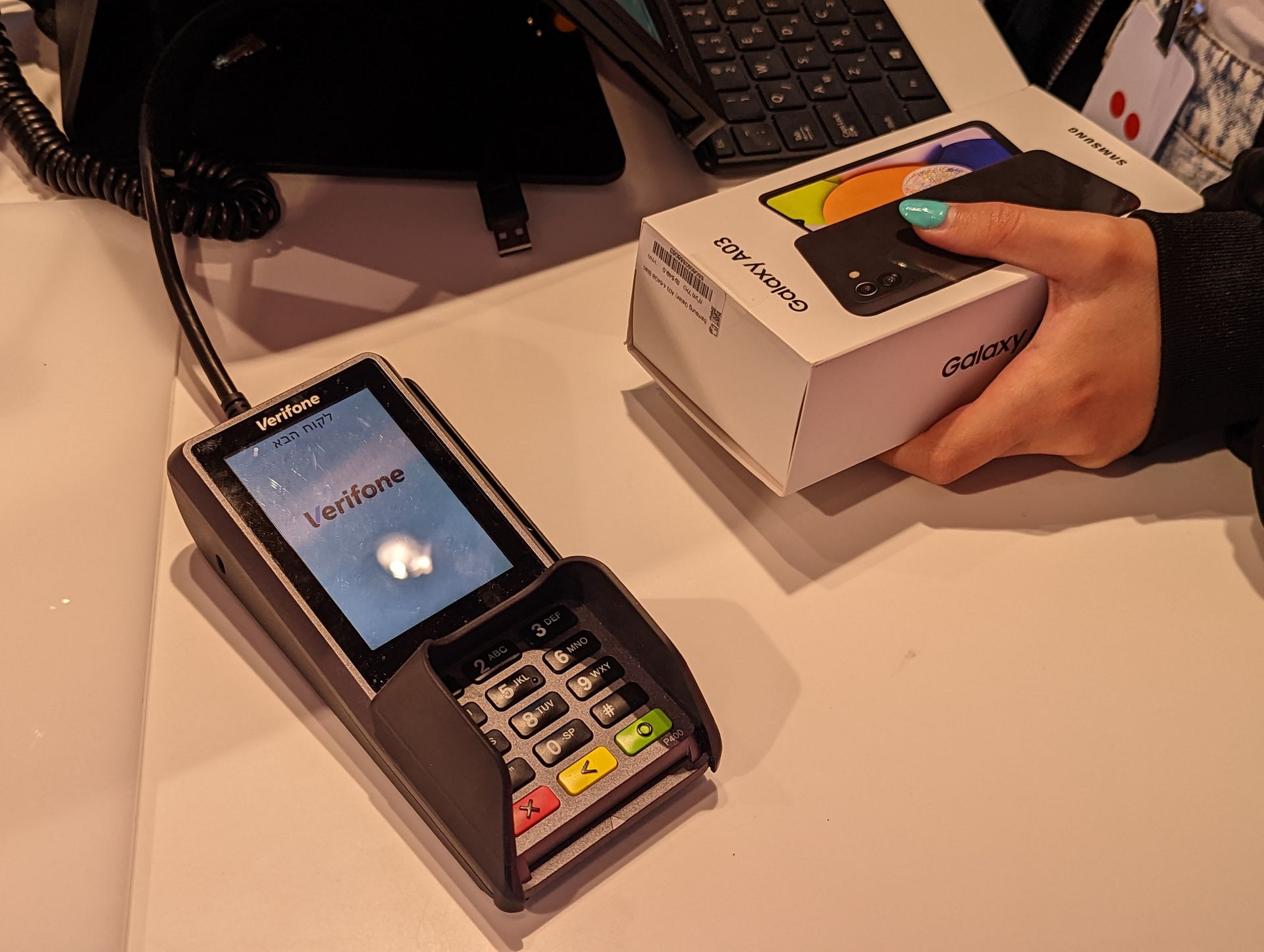 Galaxy A03を購入する。これでも日本円で2万2500円ほどで、一昔前ならミッドレンジの端末が買えた値段だ