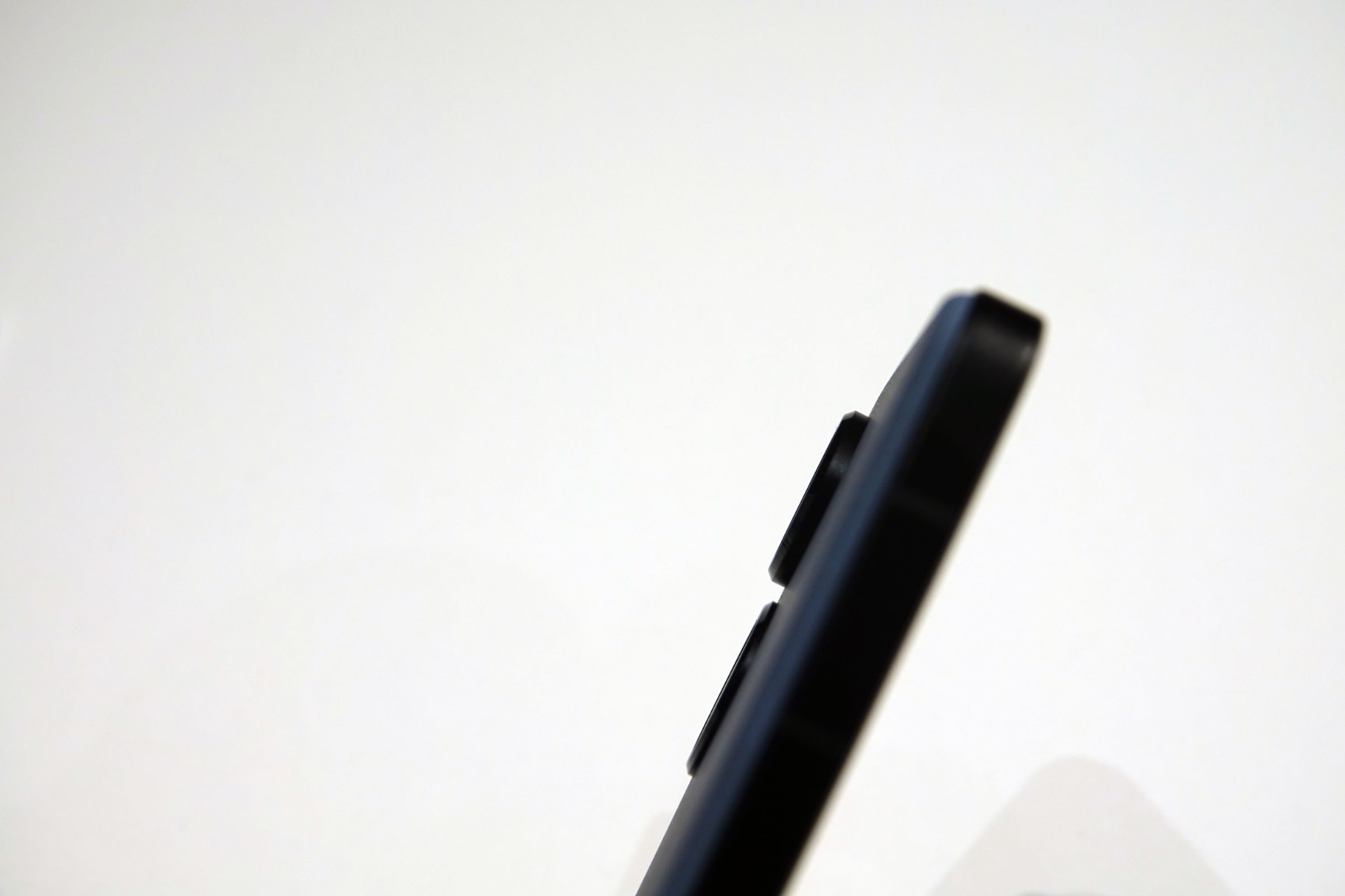 横から見たアウトカメラ