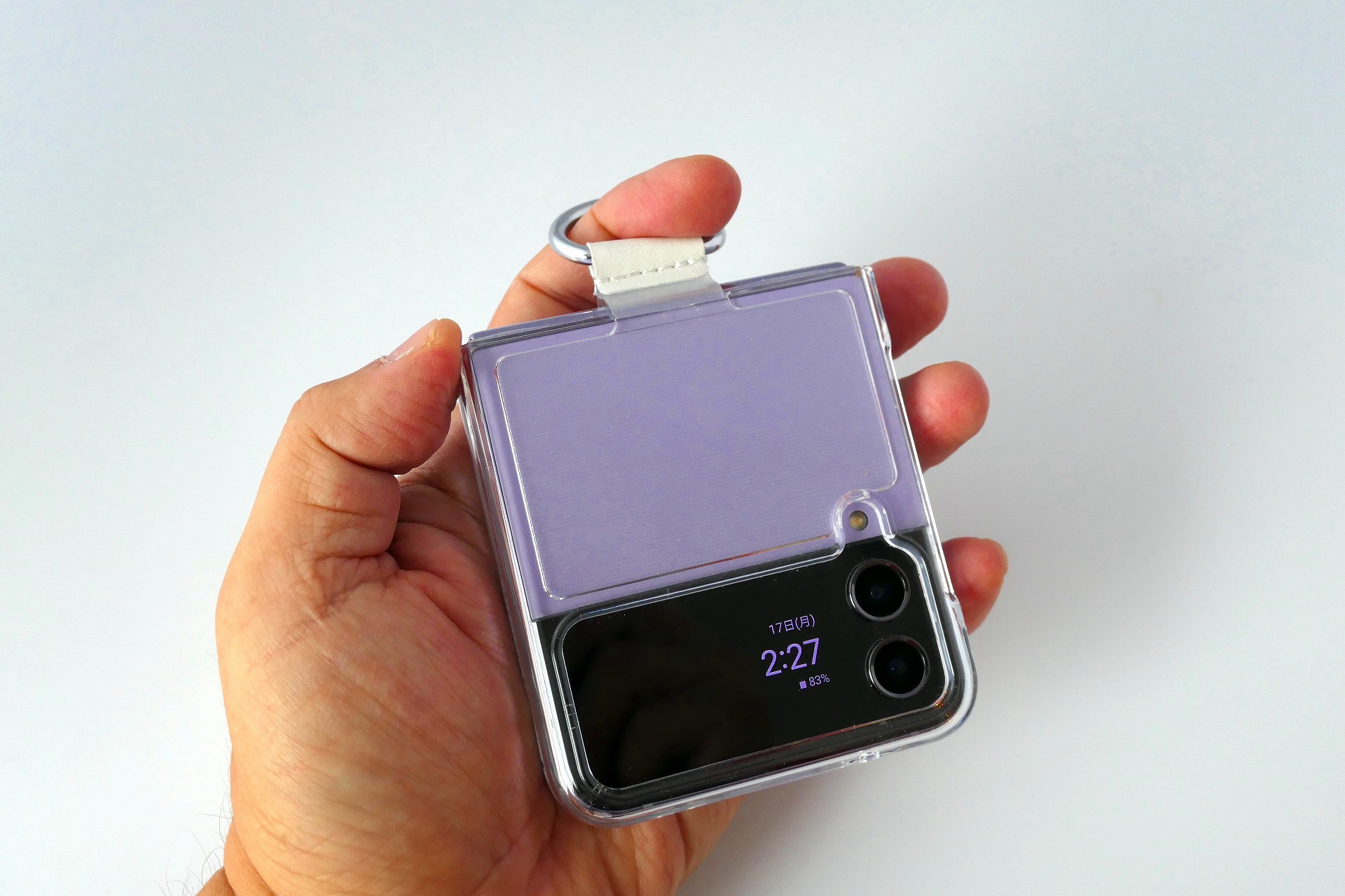 筆者が使っているリング付きのクリアケースはAmazonで2099円だった