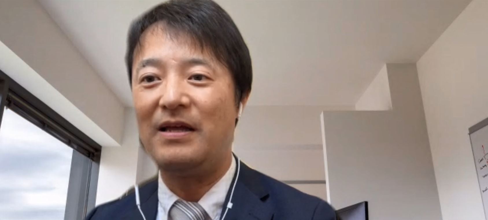 左からNTTドコモ 石井氏、渡邉氏、真柴氏
