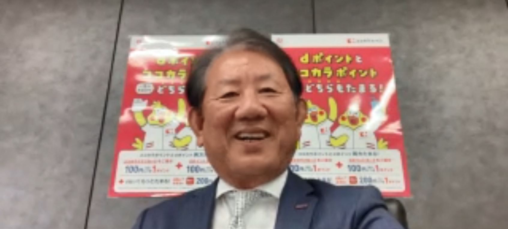 左からNTTドコモ 石井氏、渡邉氏、真柴氏