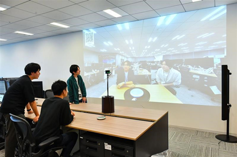 アイレット（左）と伊藤忠テクノソリューションズ（右）での利用の様子