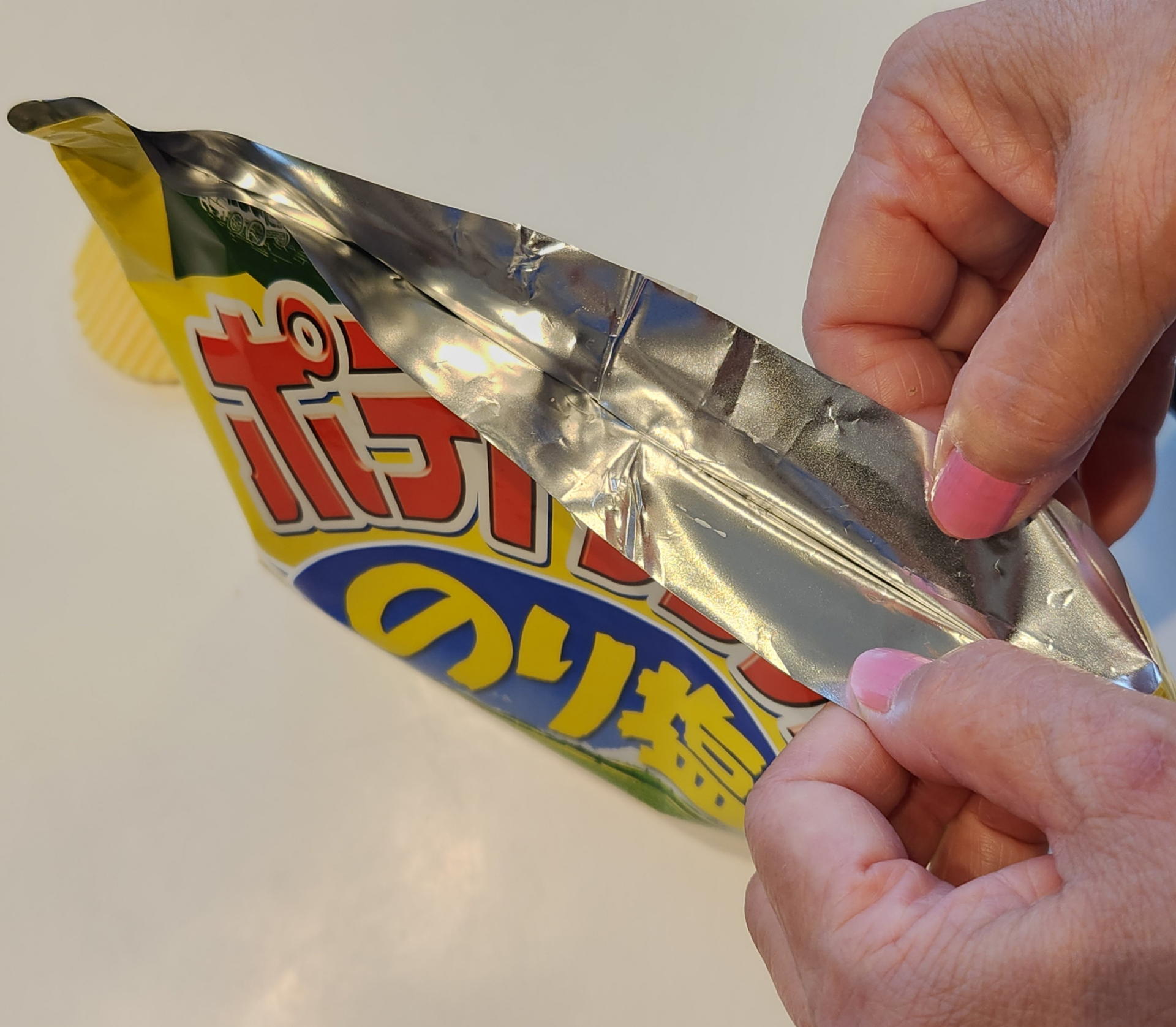 ゆっくり移動しながら行えばバッチリとくっつく