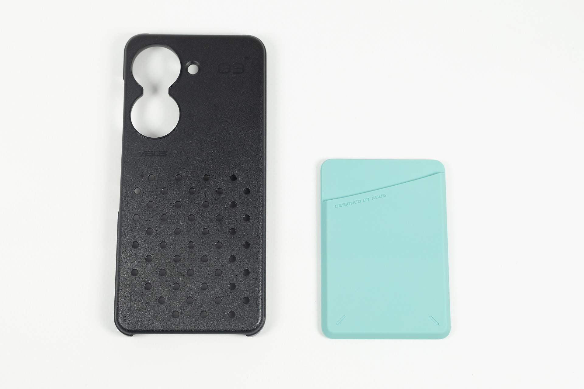 ウォレットを着脱できる純正ケース