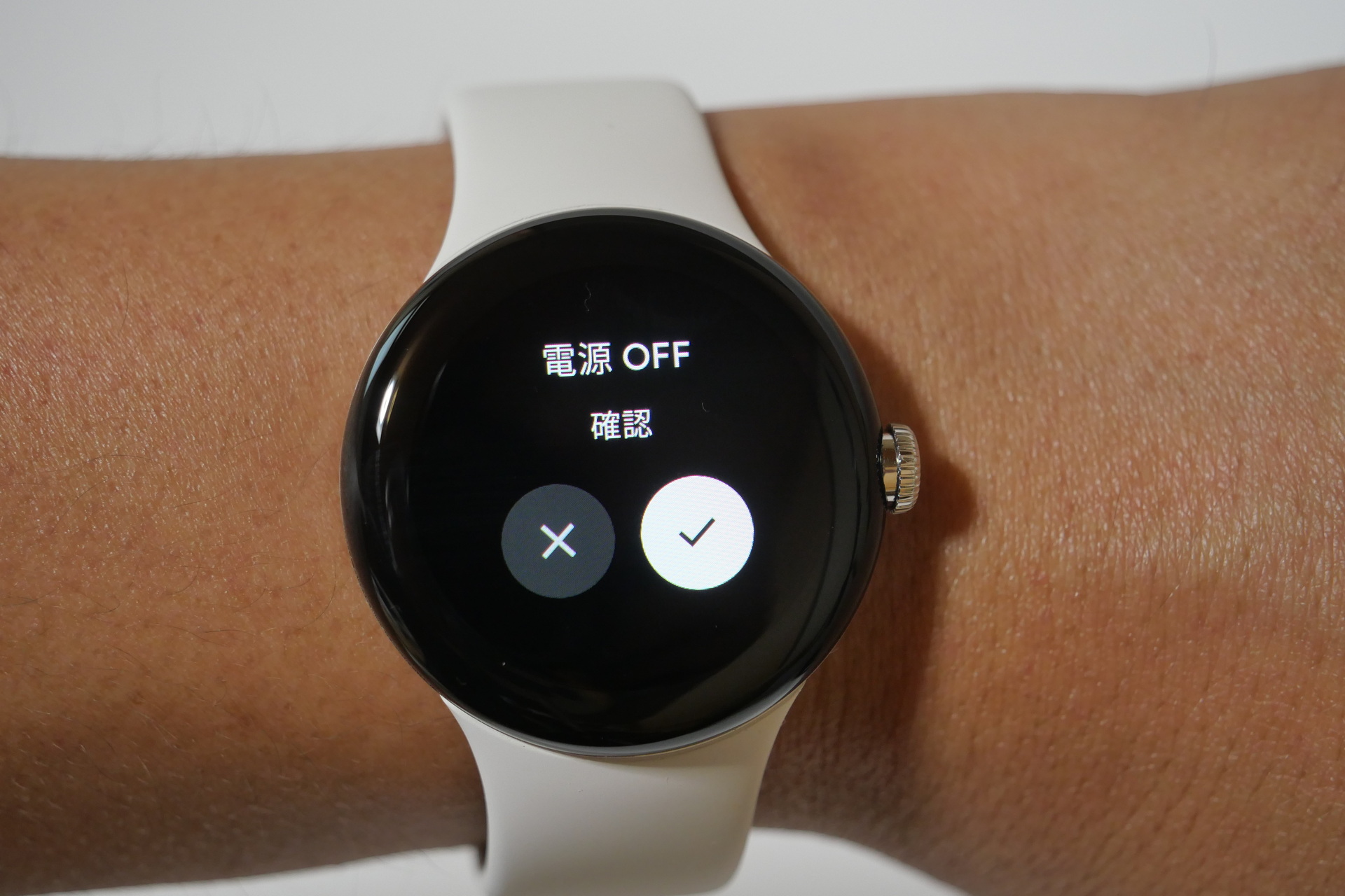 スマートフォンとの接続やネットワーク接続、Wi-Fi接続が失われた状態や、Pixel Watchの電源がオフの状態でもSuicaは決済が可能だった