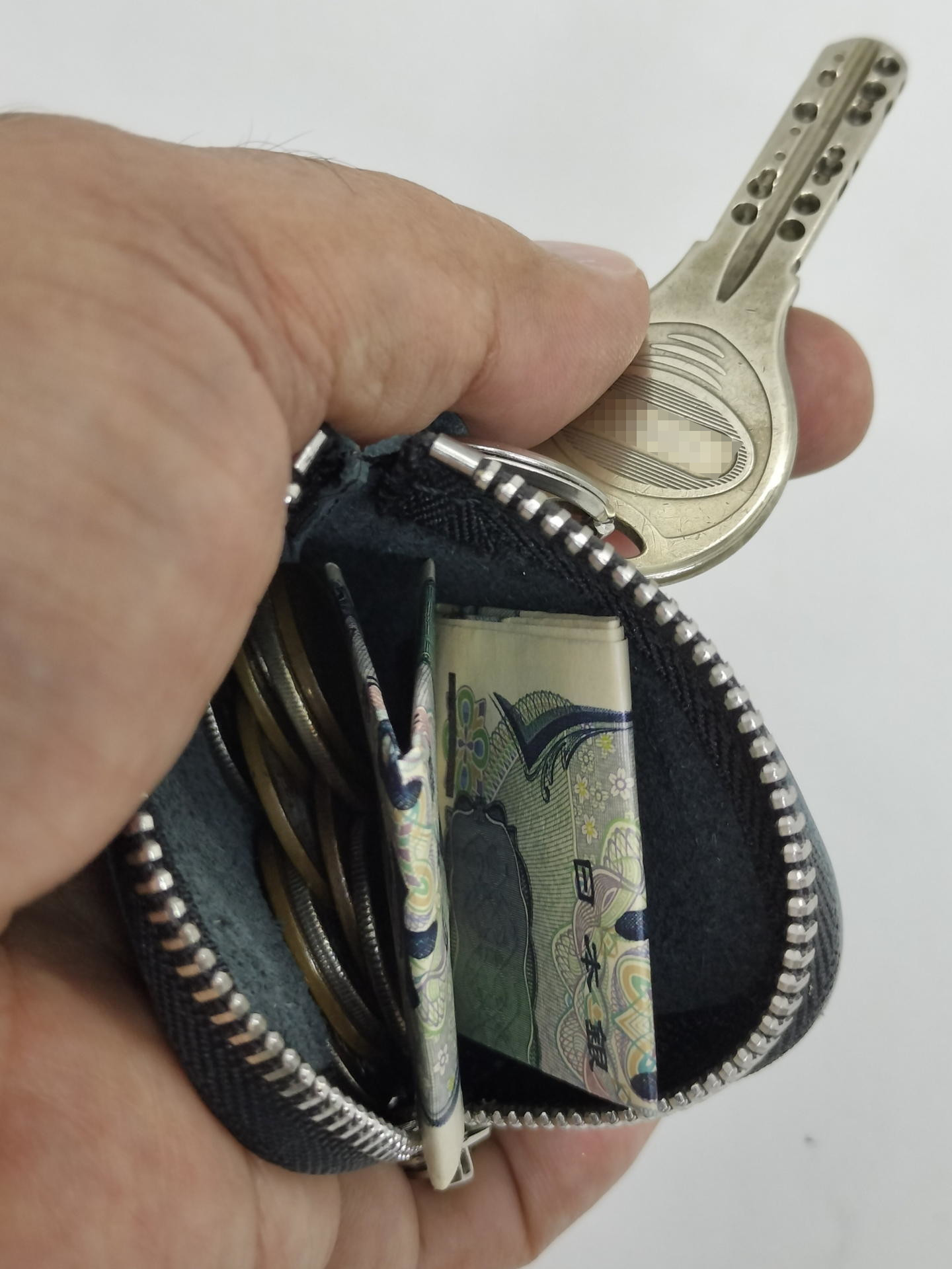 紙幣と硬貨の実際の収納イメージ