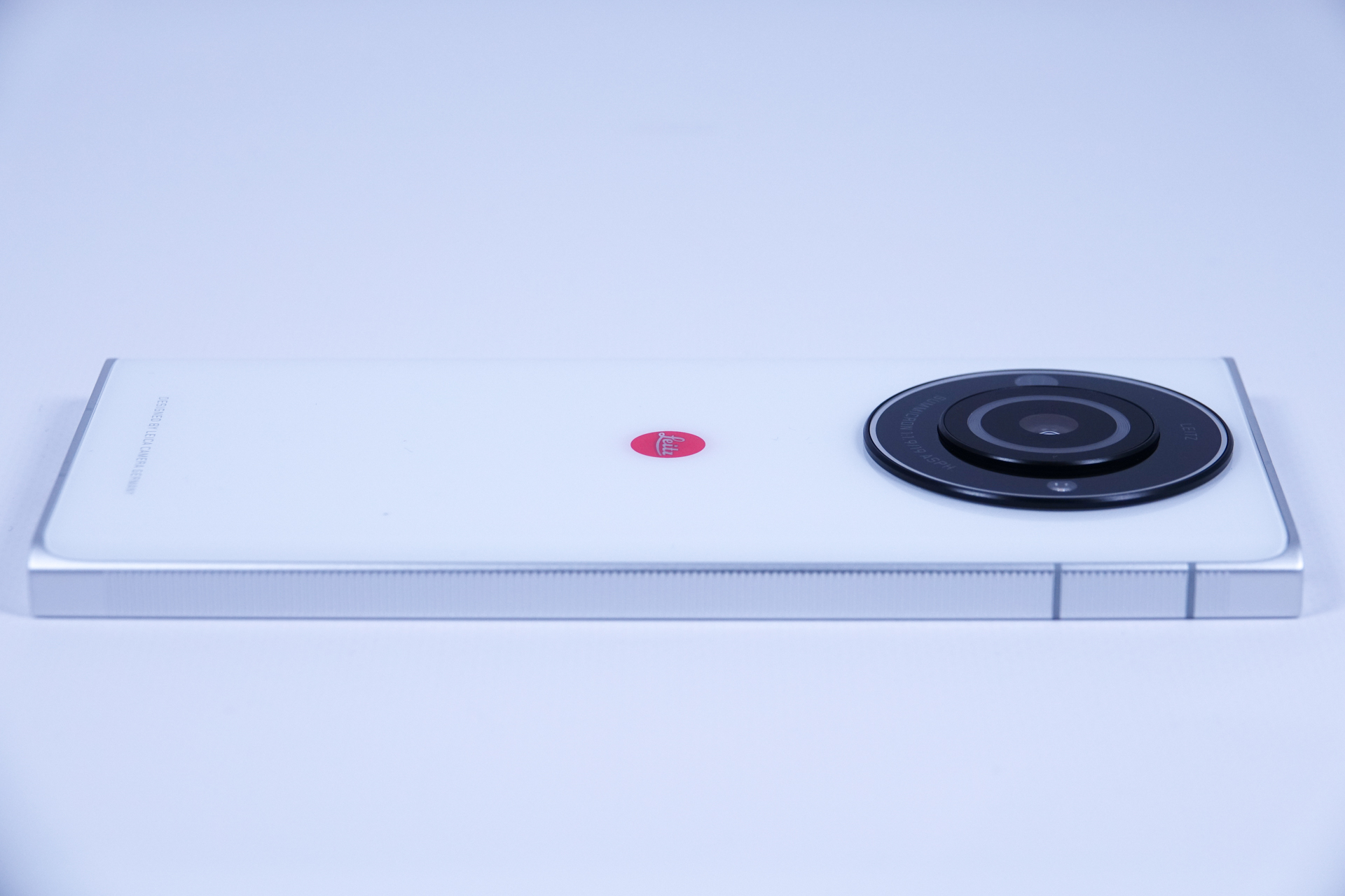 端末側面（左）