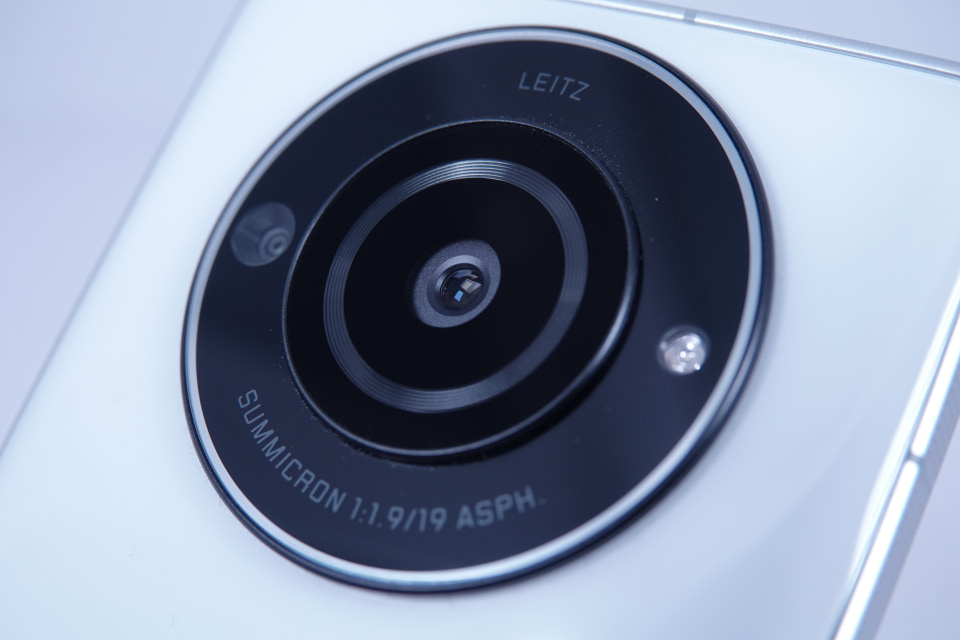 Leitz Phone 2」クイックフォトレビュー] - ケータイ Watch