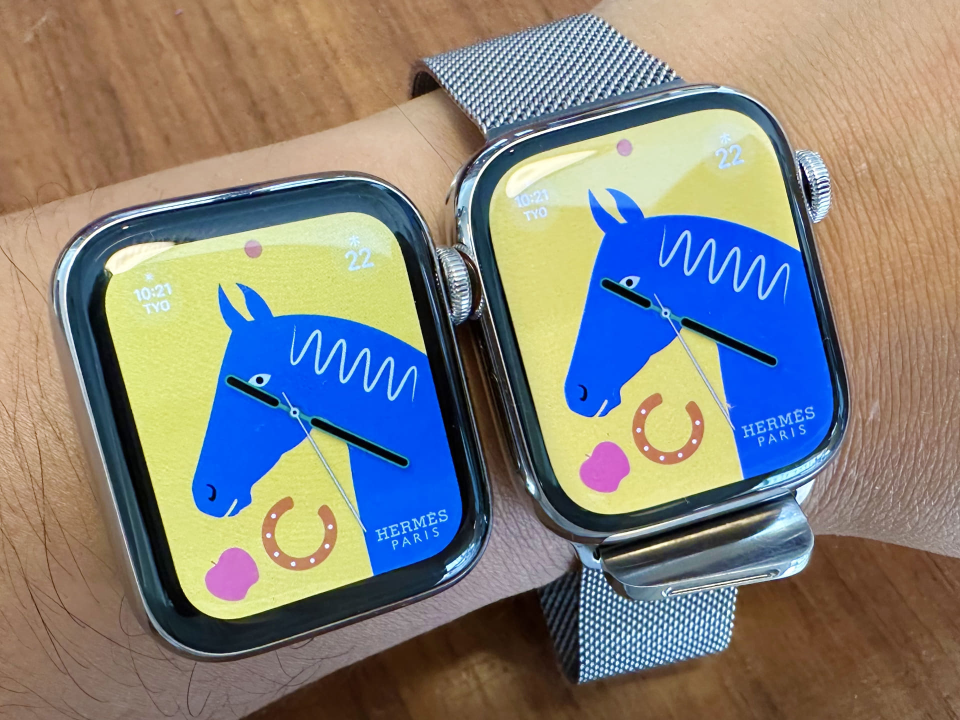 買い替え直後に撮った写真。同じ文字盤だと、ベゼル幅の違いが分かりやすい