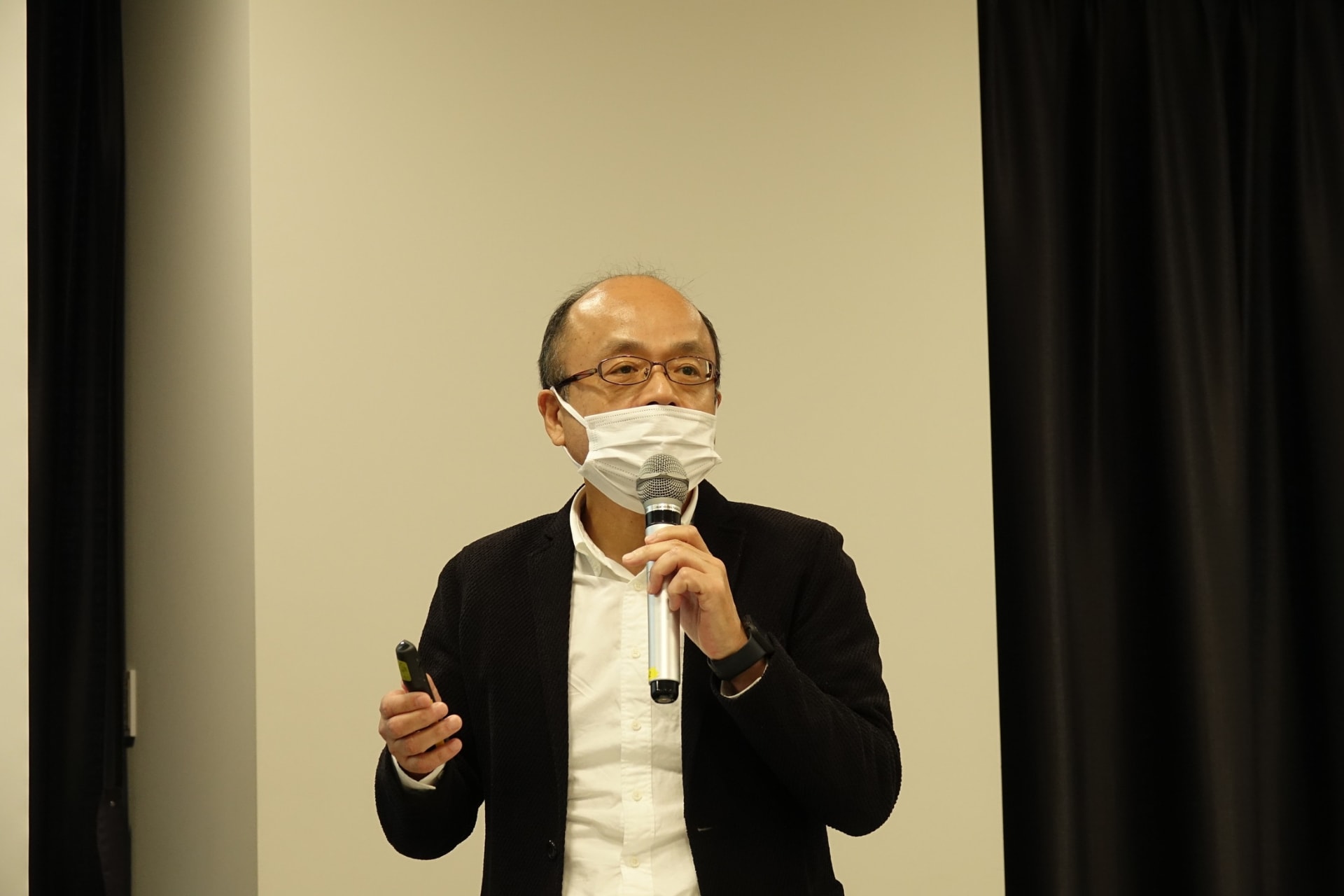 左＝IIJ 中村氏。右＝IIJ 三浦氏