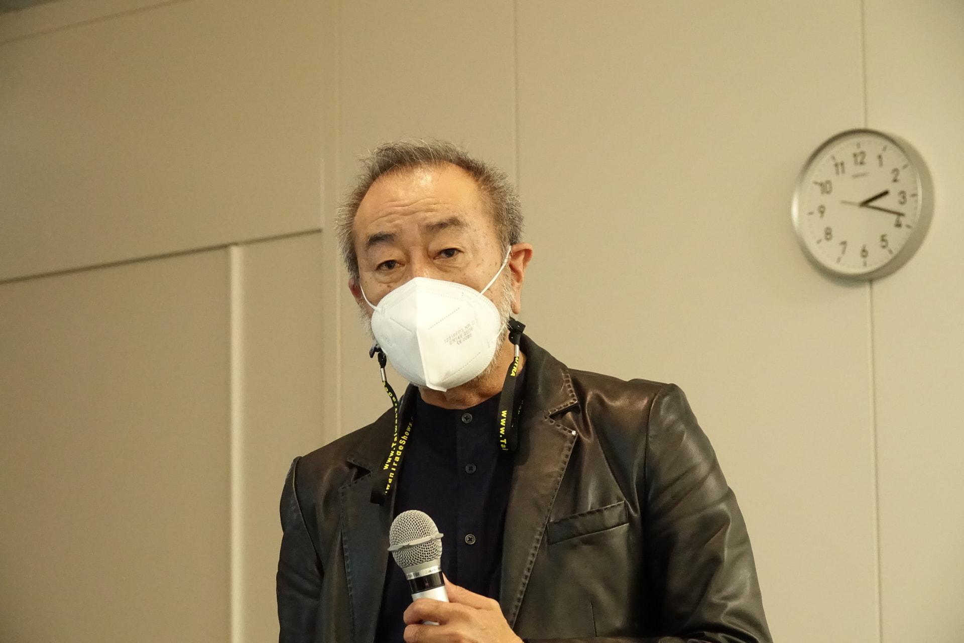 左＝IIJ 中村氏。右＝IIJ 三浦氏