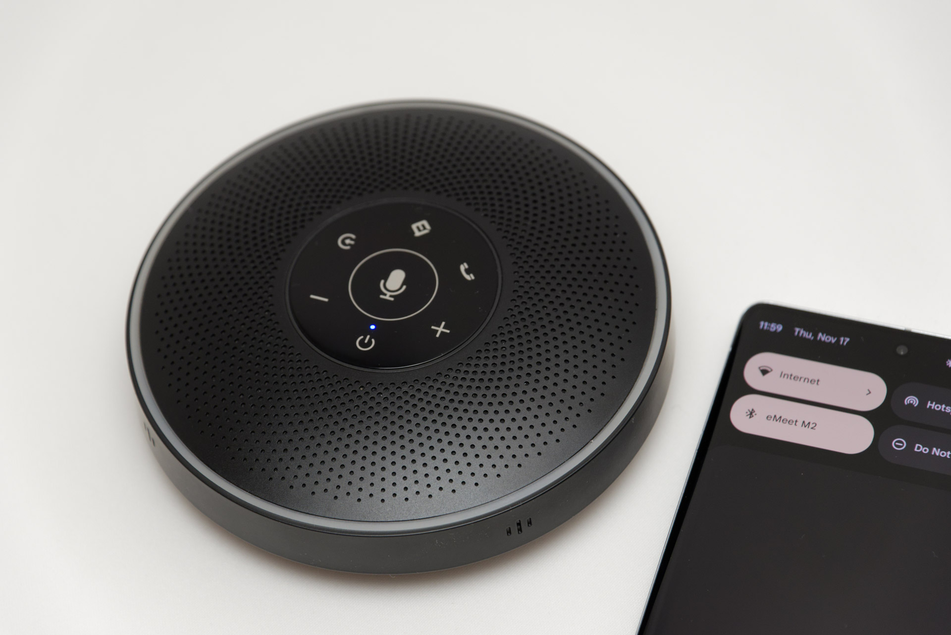 Bluetoothマイクにはスピーカーフォンの「EMEET M2」を使用