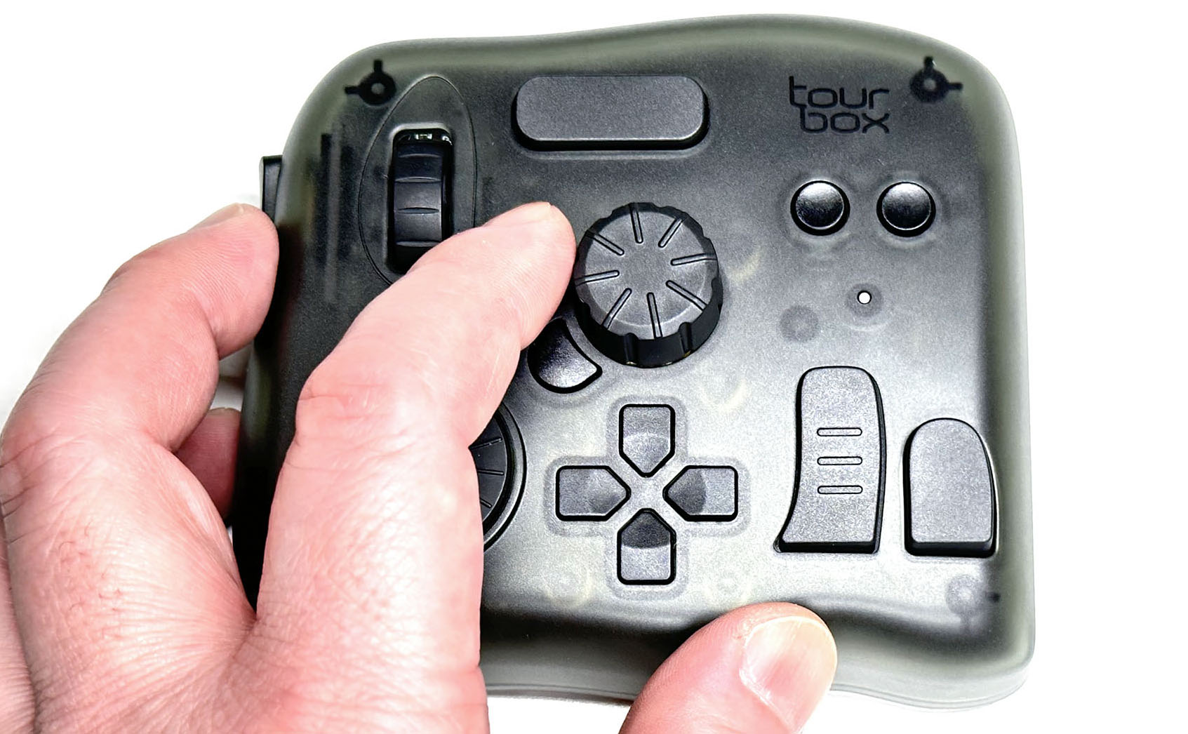 Tourbox Tech「TourBox Elite」。アプリの特定の機能を呼び出したり調整したりできる物理的なコントローラーだ。