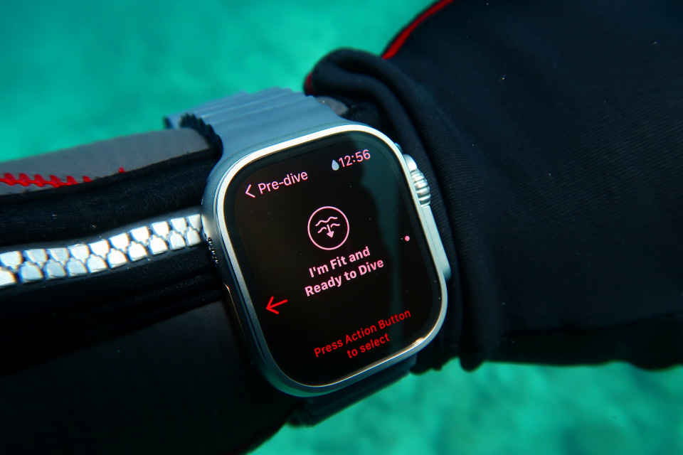 [Apple Watch Ultraがダイブコンピューターになる、「Oceanic+」を試す] ケータイ Watch
