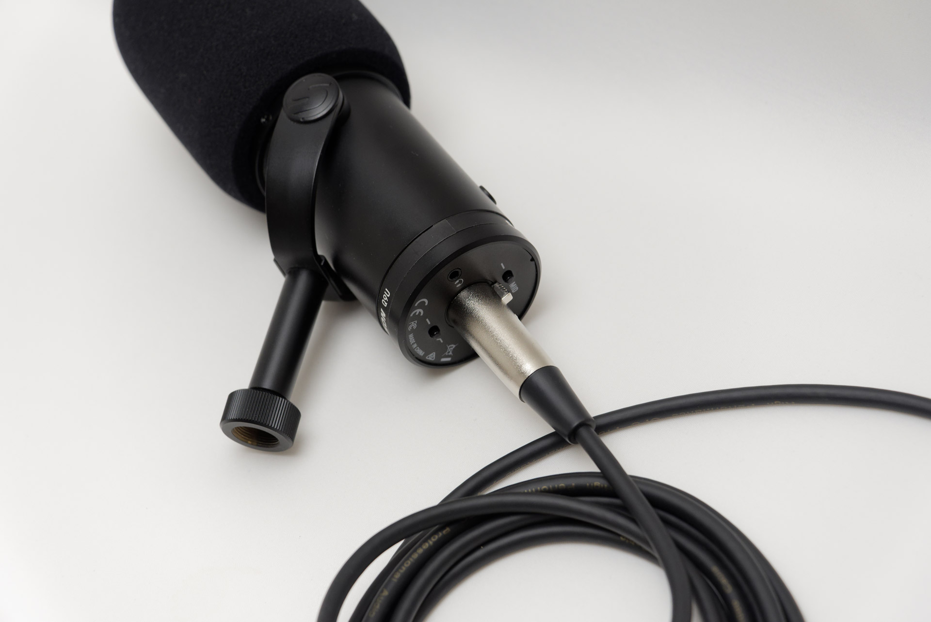 ダイナミックマイクに接続