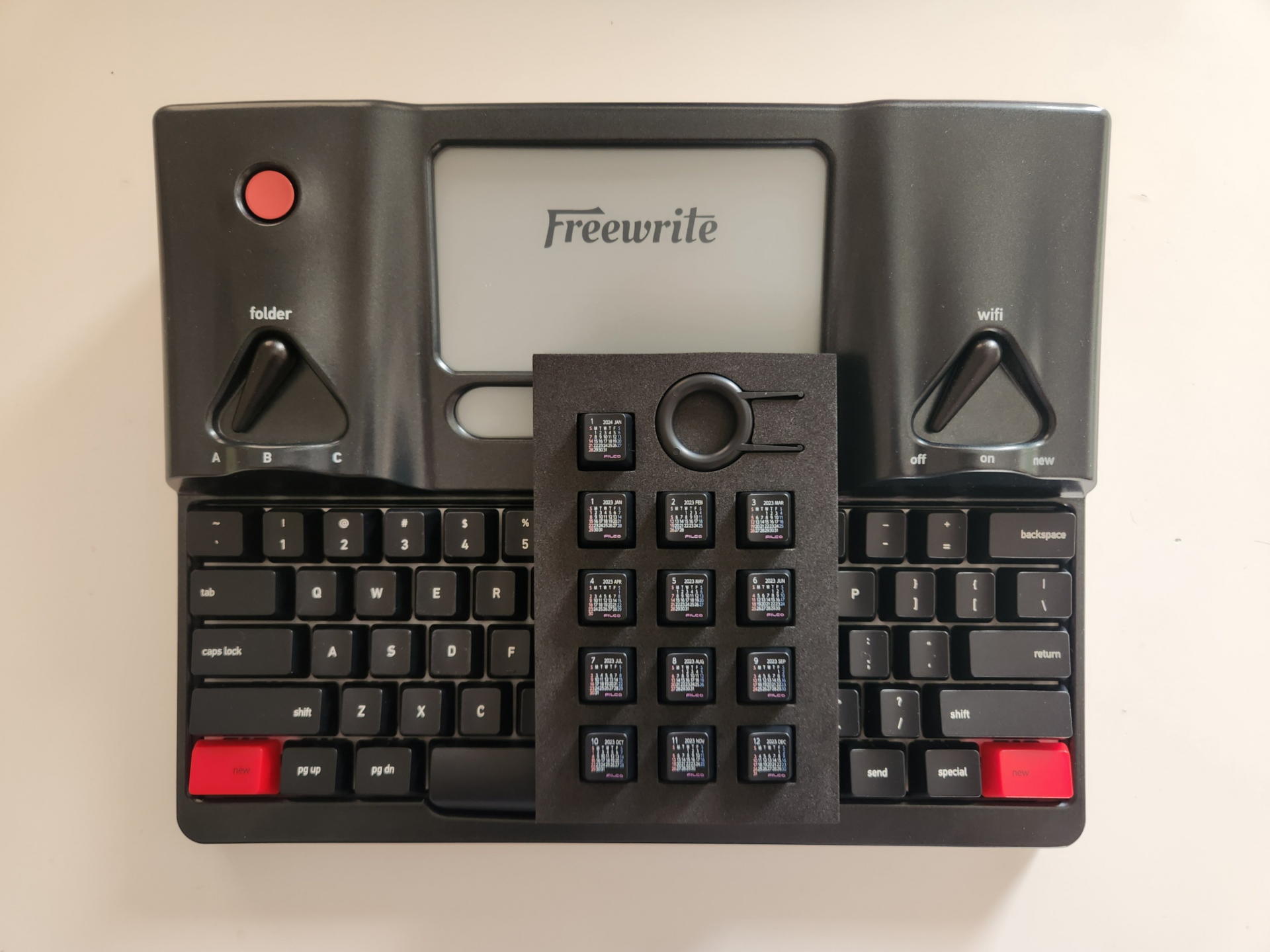 一我が家で見つかったチェリーMXキースイッチの茶軸を使ったFreewrite 電子ペーパーを使ったテキスト専用入力機（海外版ポメラかな）