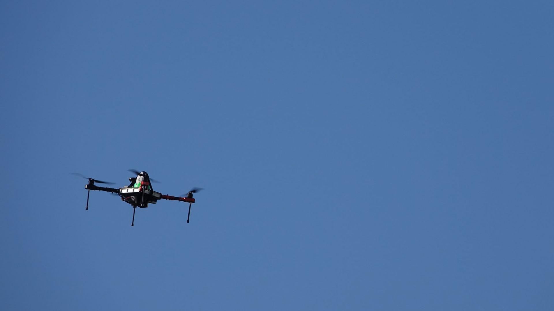 ポールの間を移動