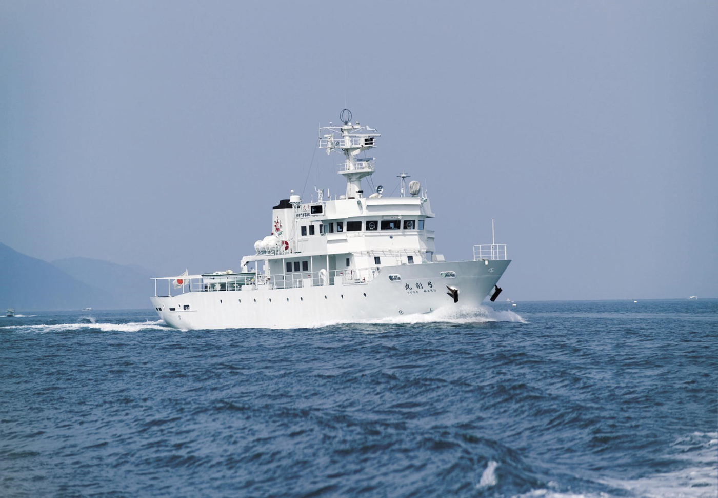 現行の弓削丸（基地局を設置する弓削丸とは異なる）