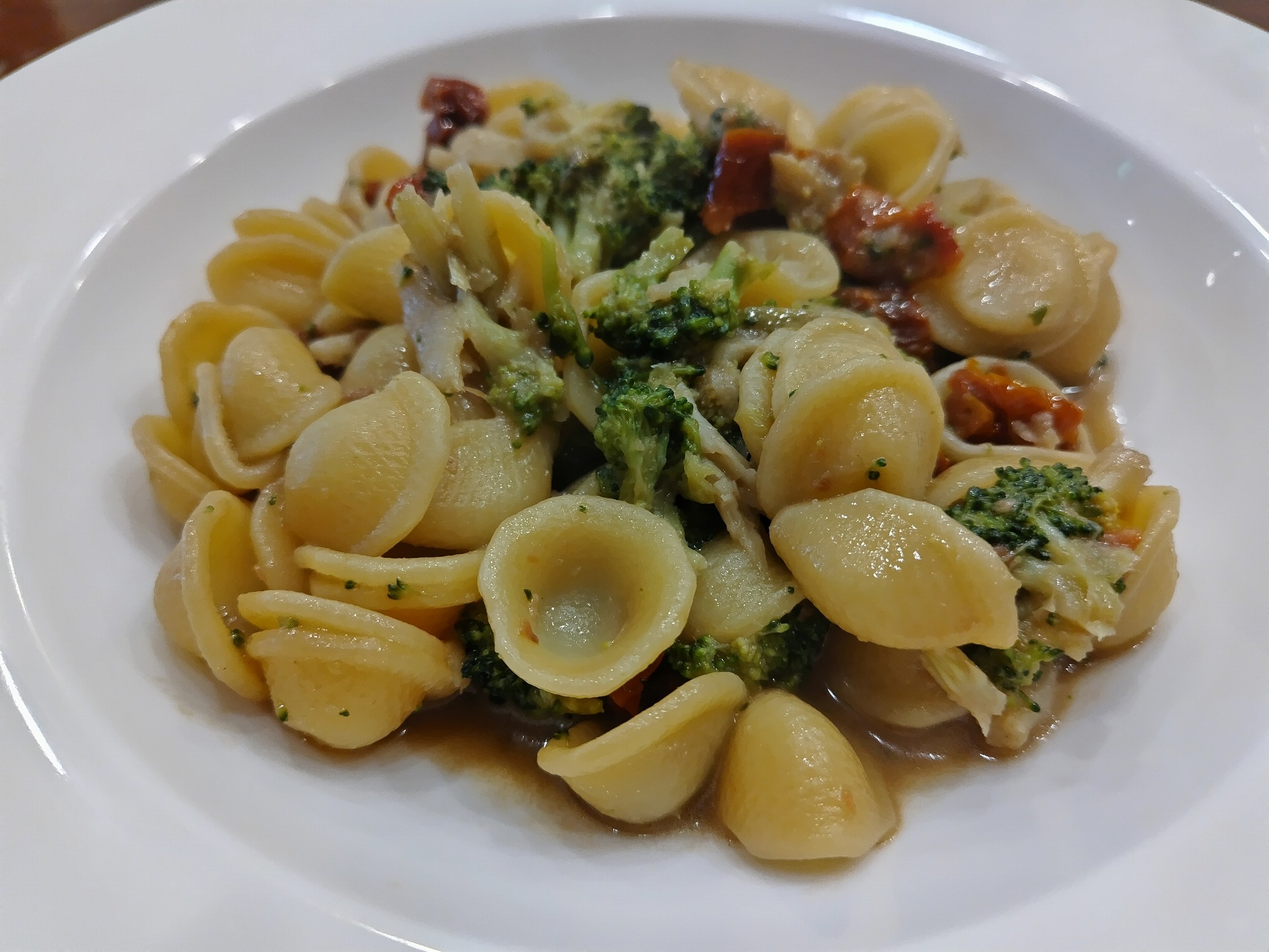 食べ物もつやつやでおいしそうに撮れます。