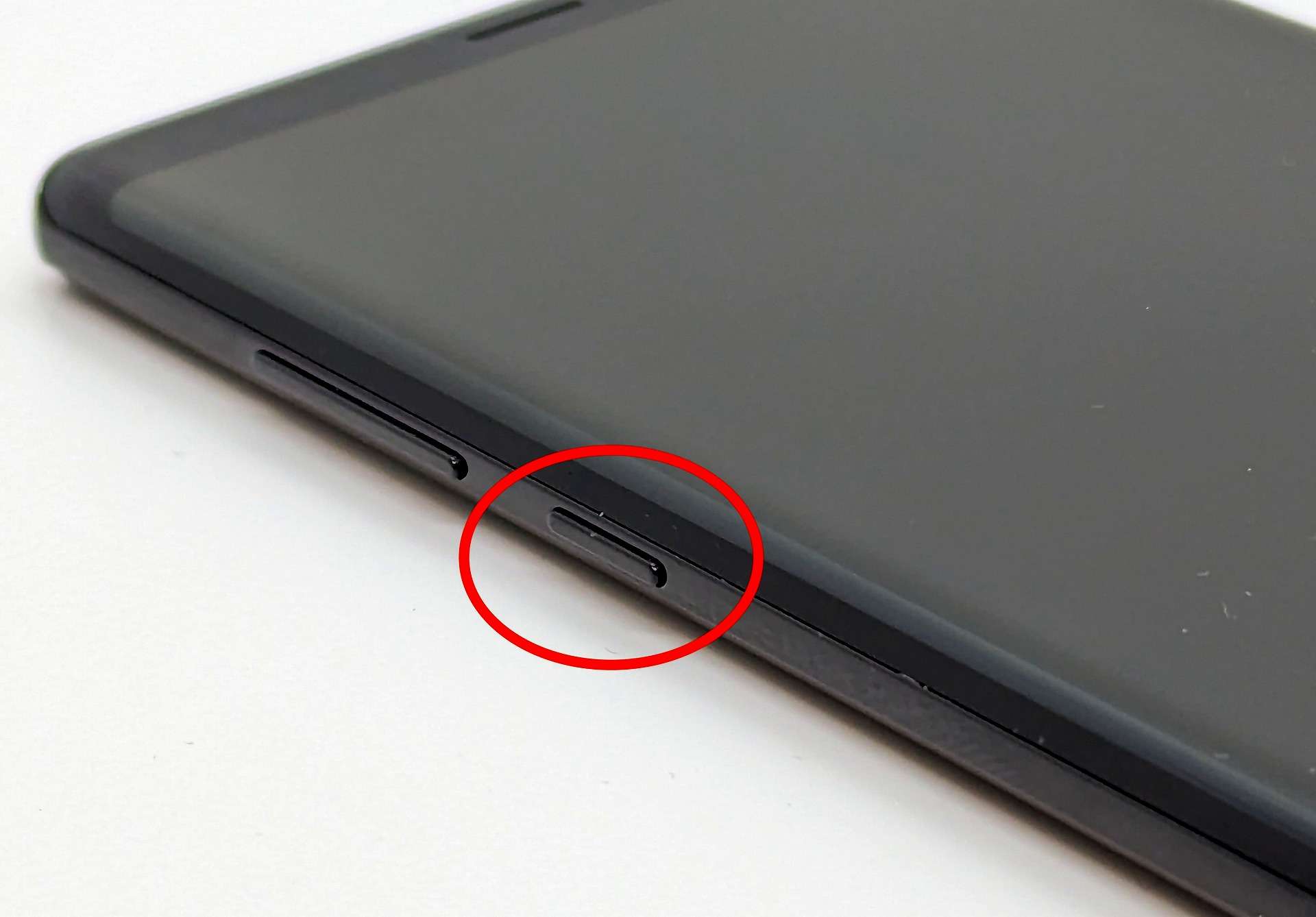 Galaxy Note8、音量キーのすぐ下に「Bixbyキー」を搭載