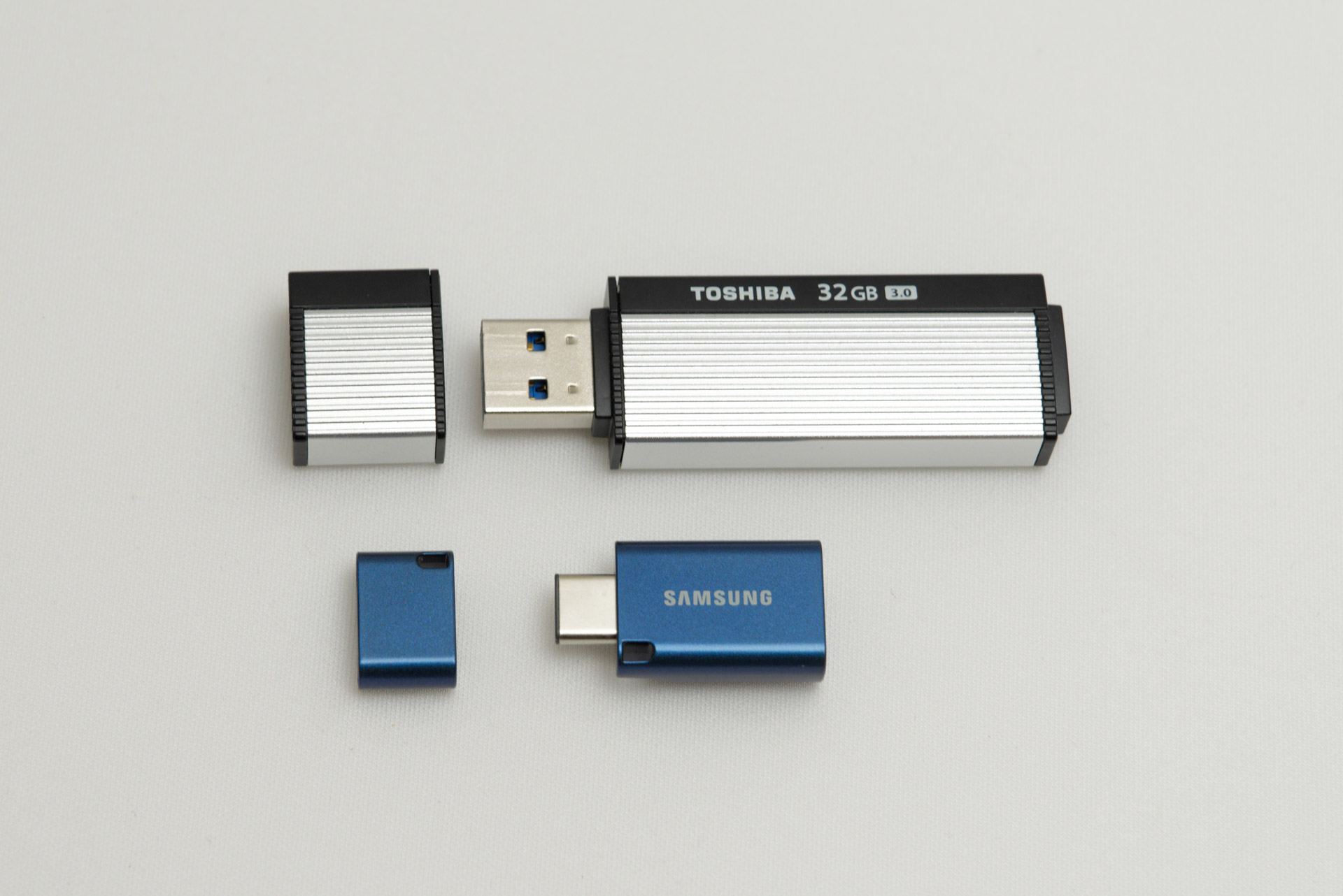 Type-AのUSBメモリはめっきり出番が少なく……