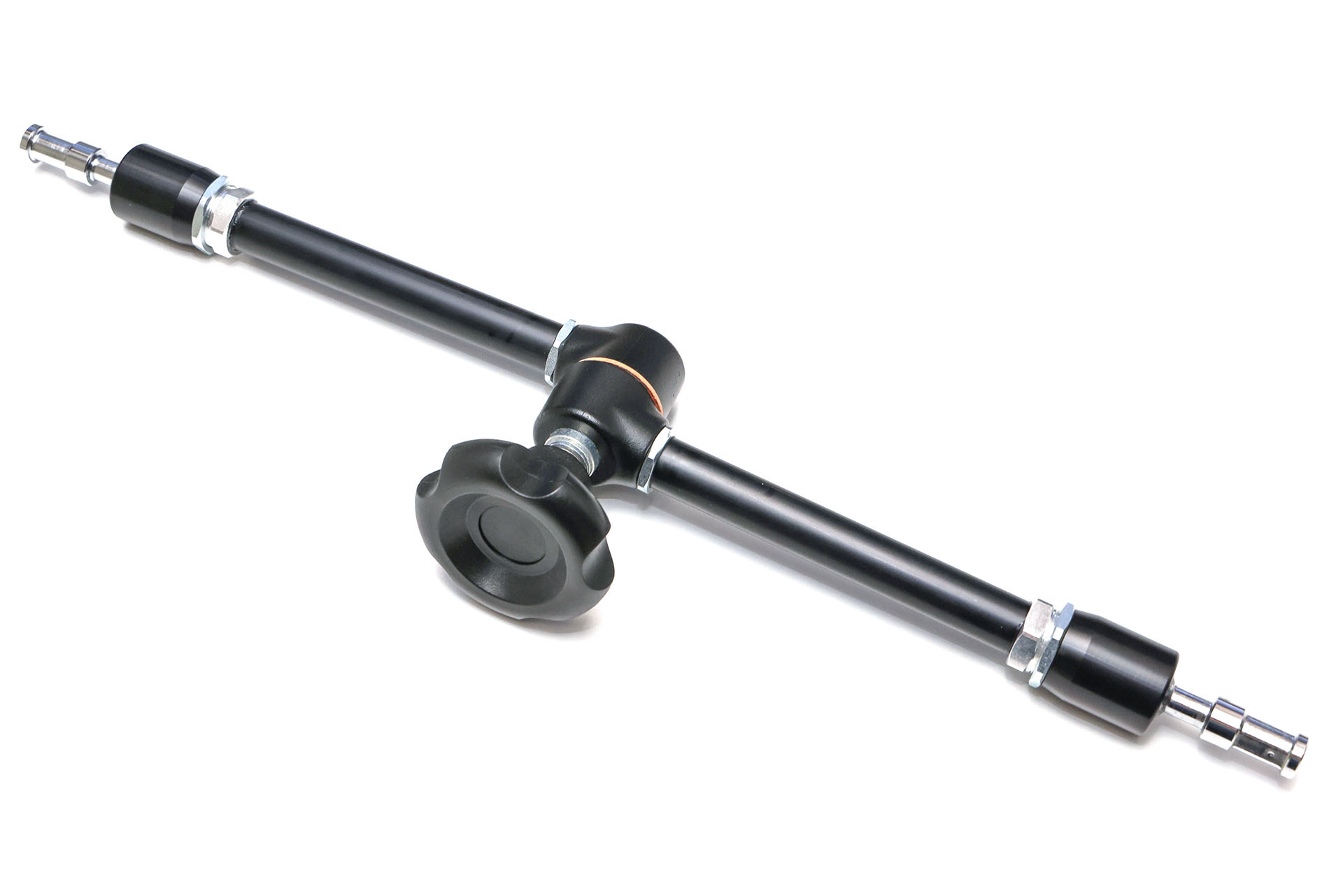 1つのノブで3つの関節を同時に緩め・締めできるアーム、Manfrotto「バリアブルフリクションアーム 244N」。Manfrotto直販価格は2万5080円。