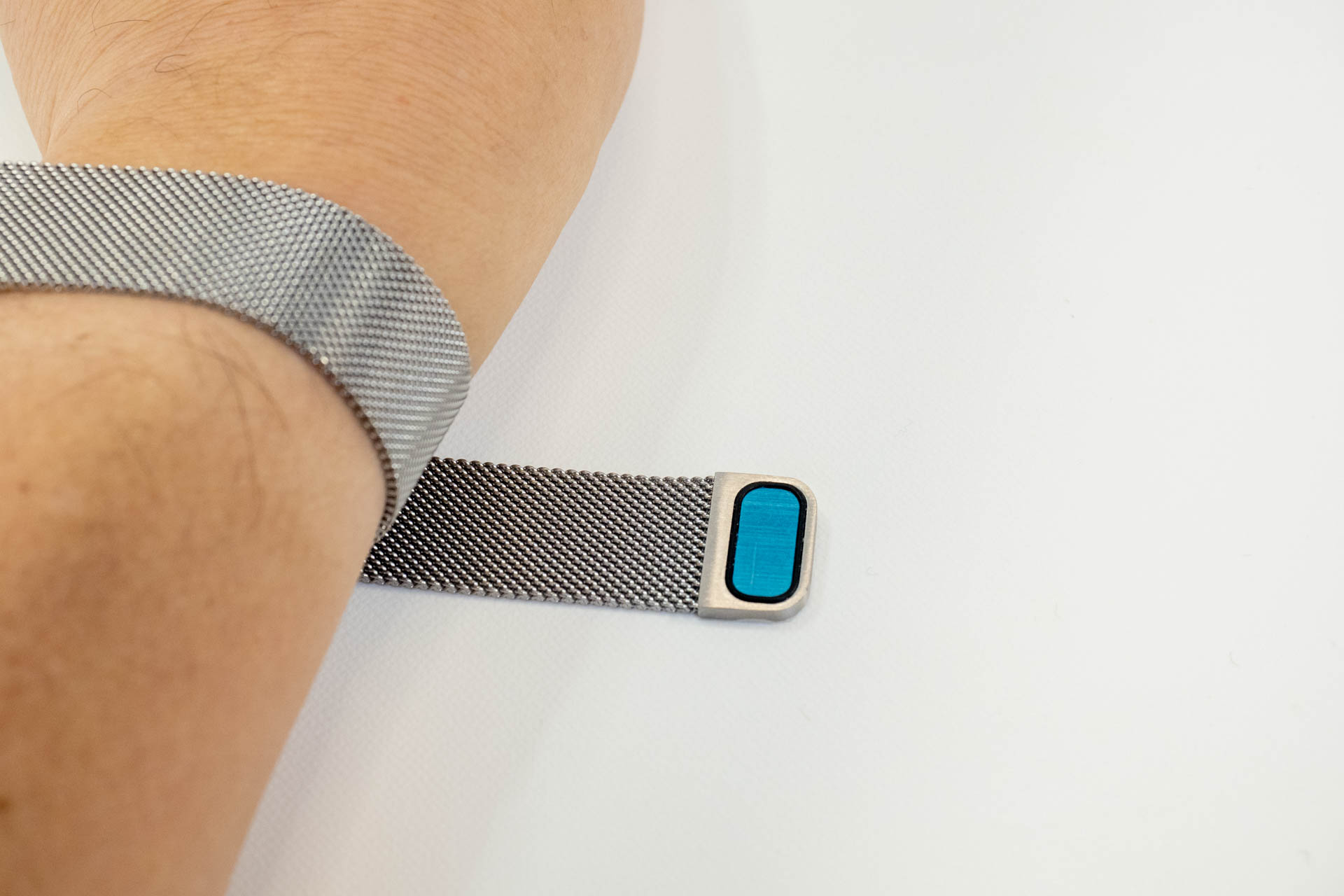 マグネットでバンドのサイズを調整