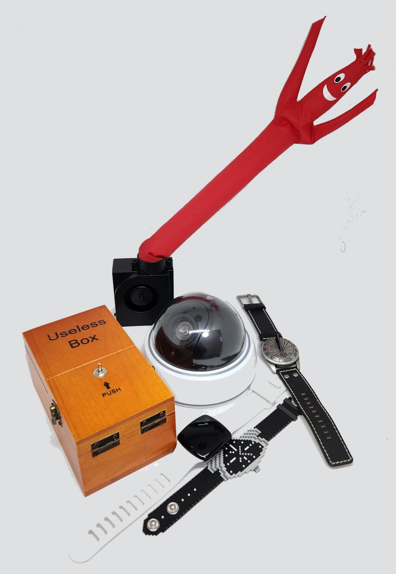 筆者宅ではこの手の“使い物にならない”＋“役に立たない”モノが多い