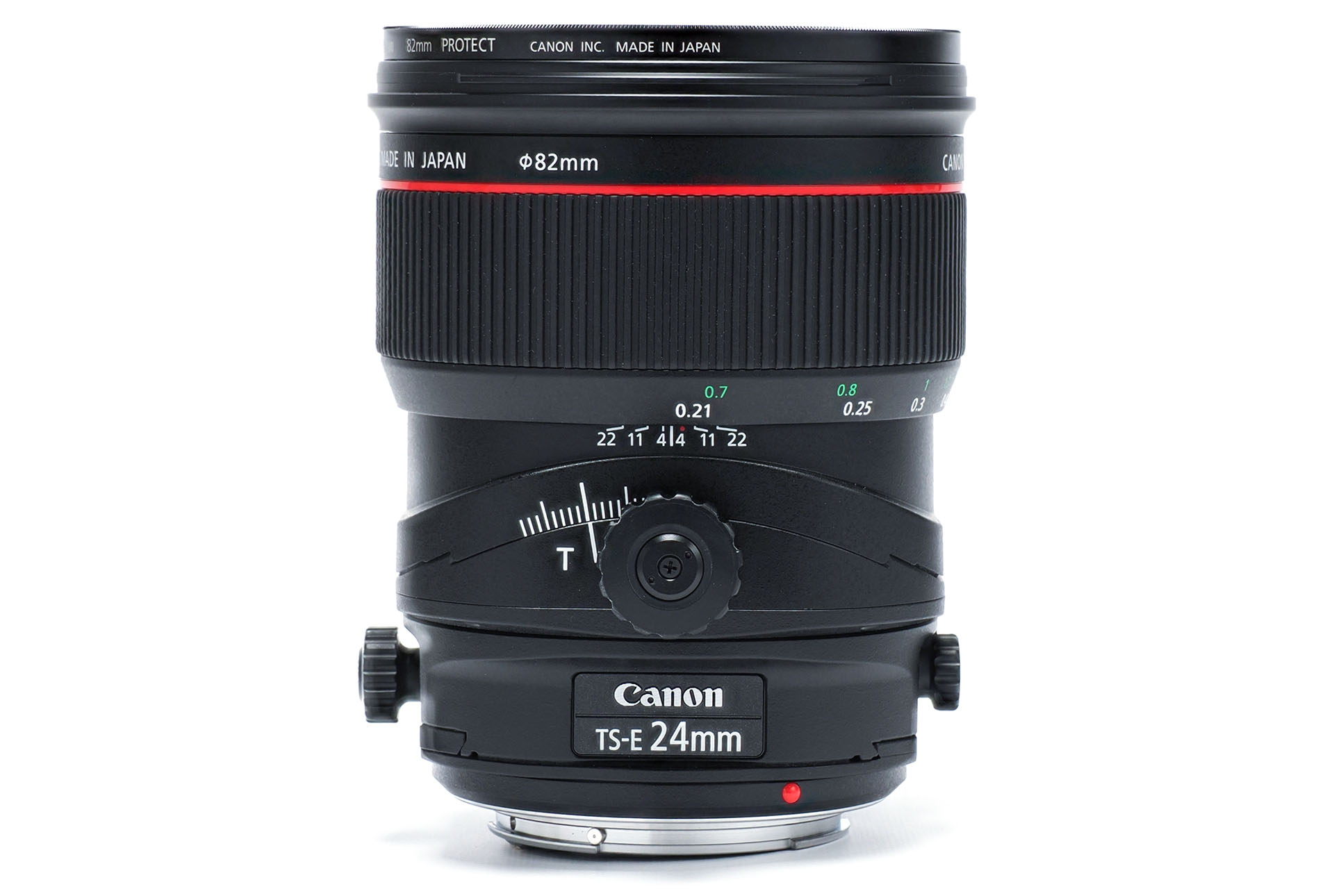 キヤノン「TS-E24mm F3.5L II」は「もうこれ以上被写体から遠ざかれず、被写体が画面に収まりきらない」という場合に使ったりしている。やや邪道。最短撮影距離は21cmで使いやすい。あとこのレンズ、発色がすっごーくイイ。実勢価格は24万円前後。