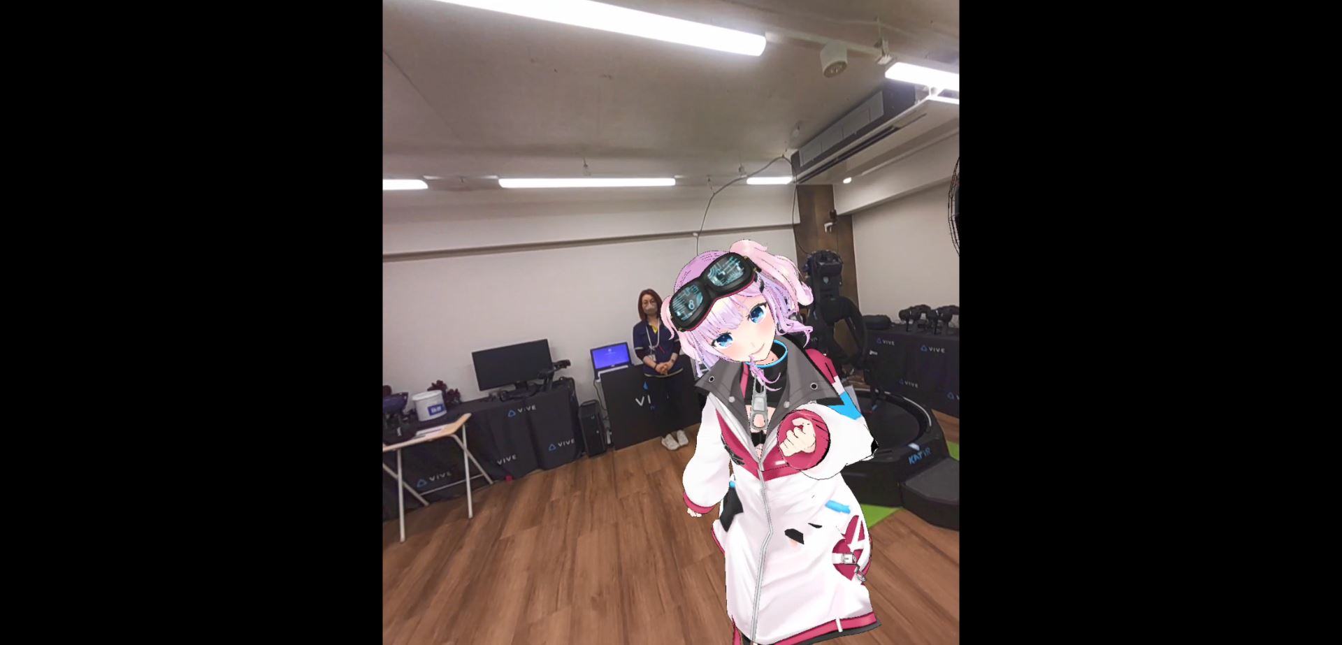 回り込めば後ろ姿も見られる。キャラクターの解像度もかなり高く違和感は感じない