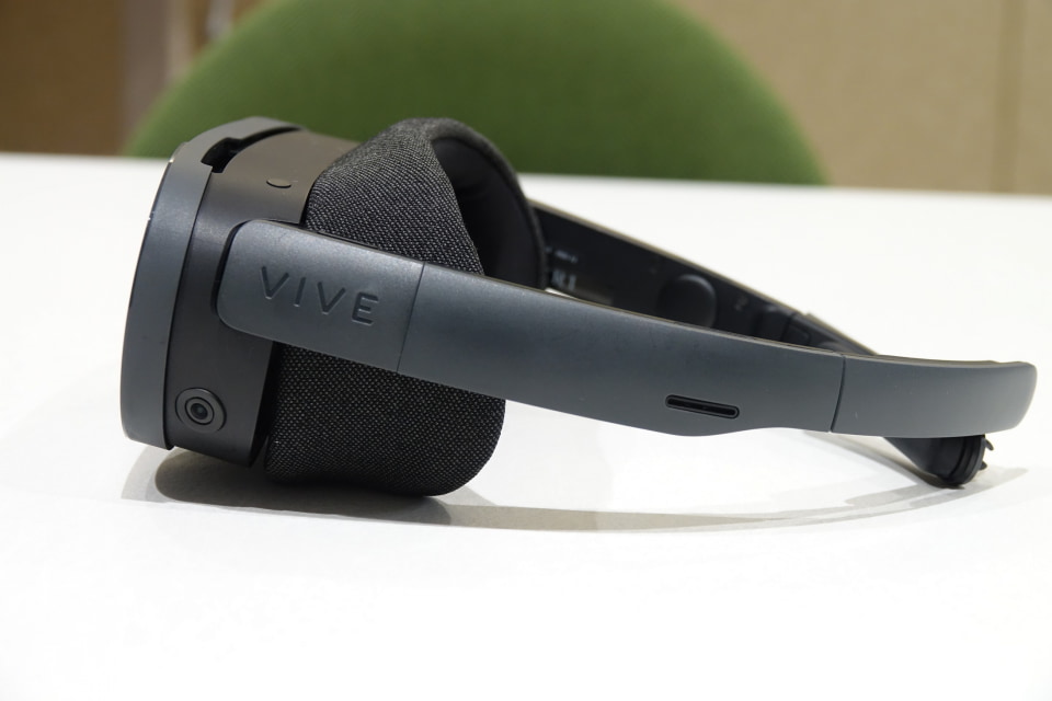 軽量・ハイスペックなHTCの最新XRヘッドセット「VIVE XR Elite」を試し