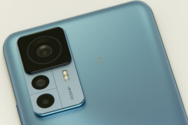 おサイフケータイに対応。モバイルSuicaなどの電子マネーもフツーに使える