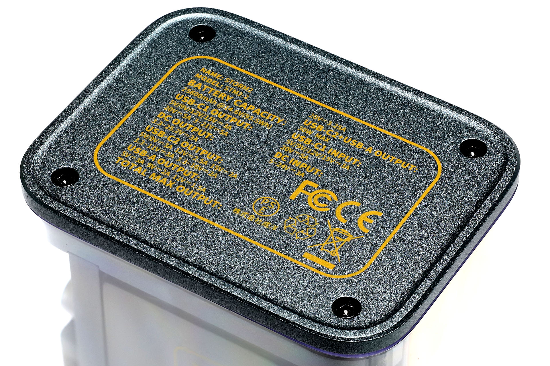 本体にスペックが刻印されている。「PSE」マークもある。