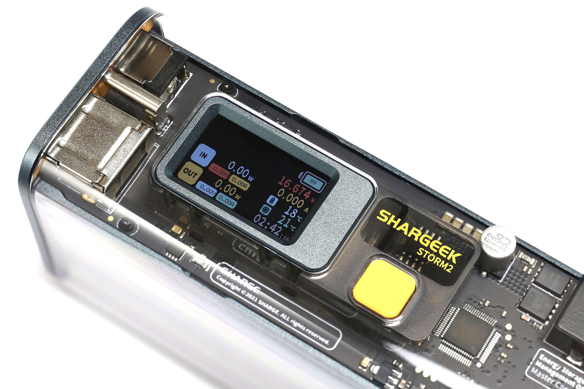 1.14インチIPSフルカラーディスプレー（240×135ピクセル）を搭載する。表示を上下逆転させることも可能。