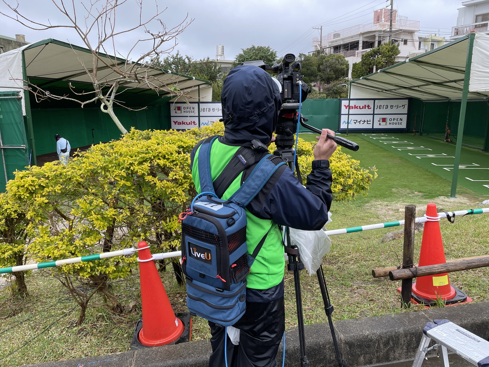 配信用の映像を撮影する様子（ドコモ広報部提供）