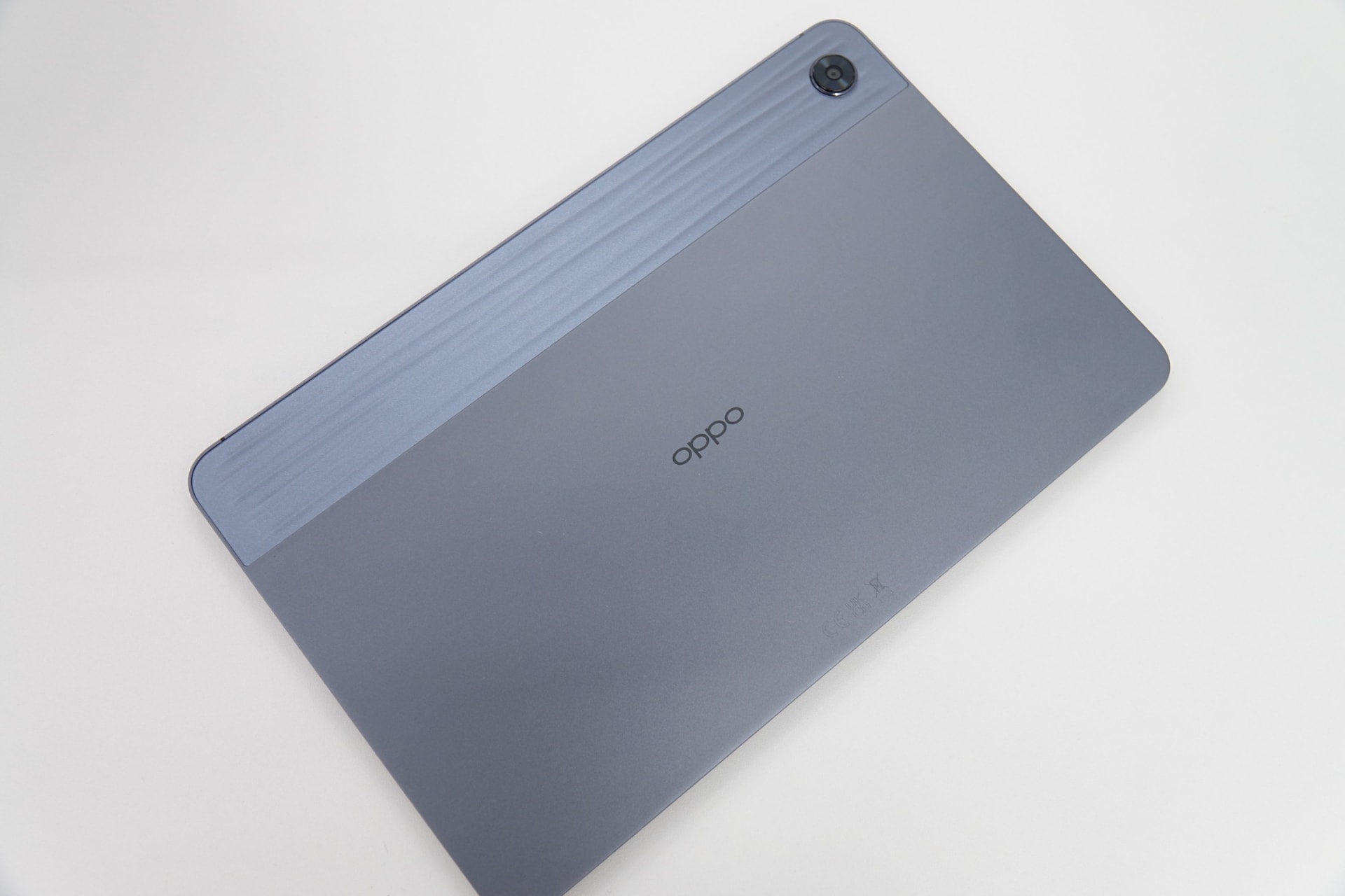 今回、ご紹介する「OPPO Pad Air」