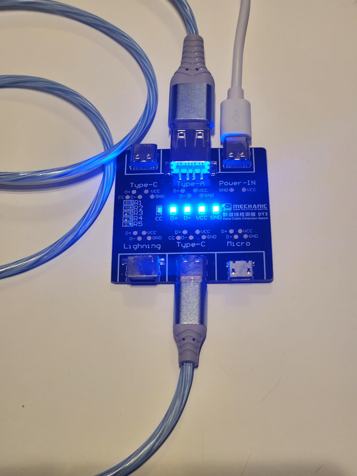 全ケーブルの充電及びデータ通信の内部結線をテスターでチェックしてみたが完璧だった