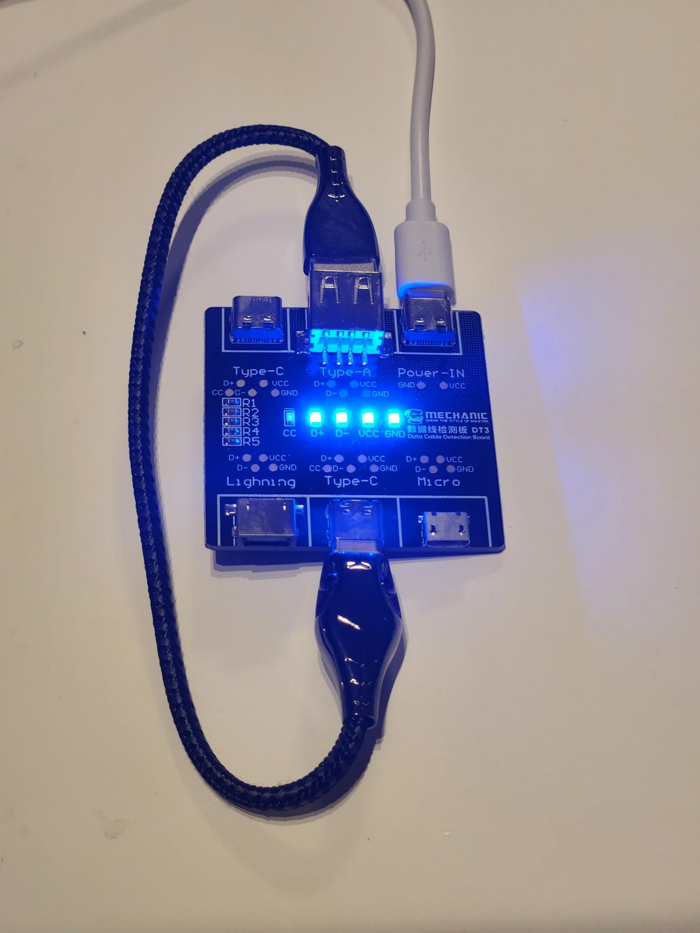 全ケーブルの充電及びデータ通信の内部結線をテスターでチェックしてみたが完璧だった