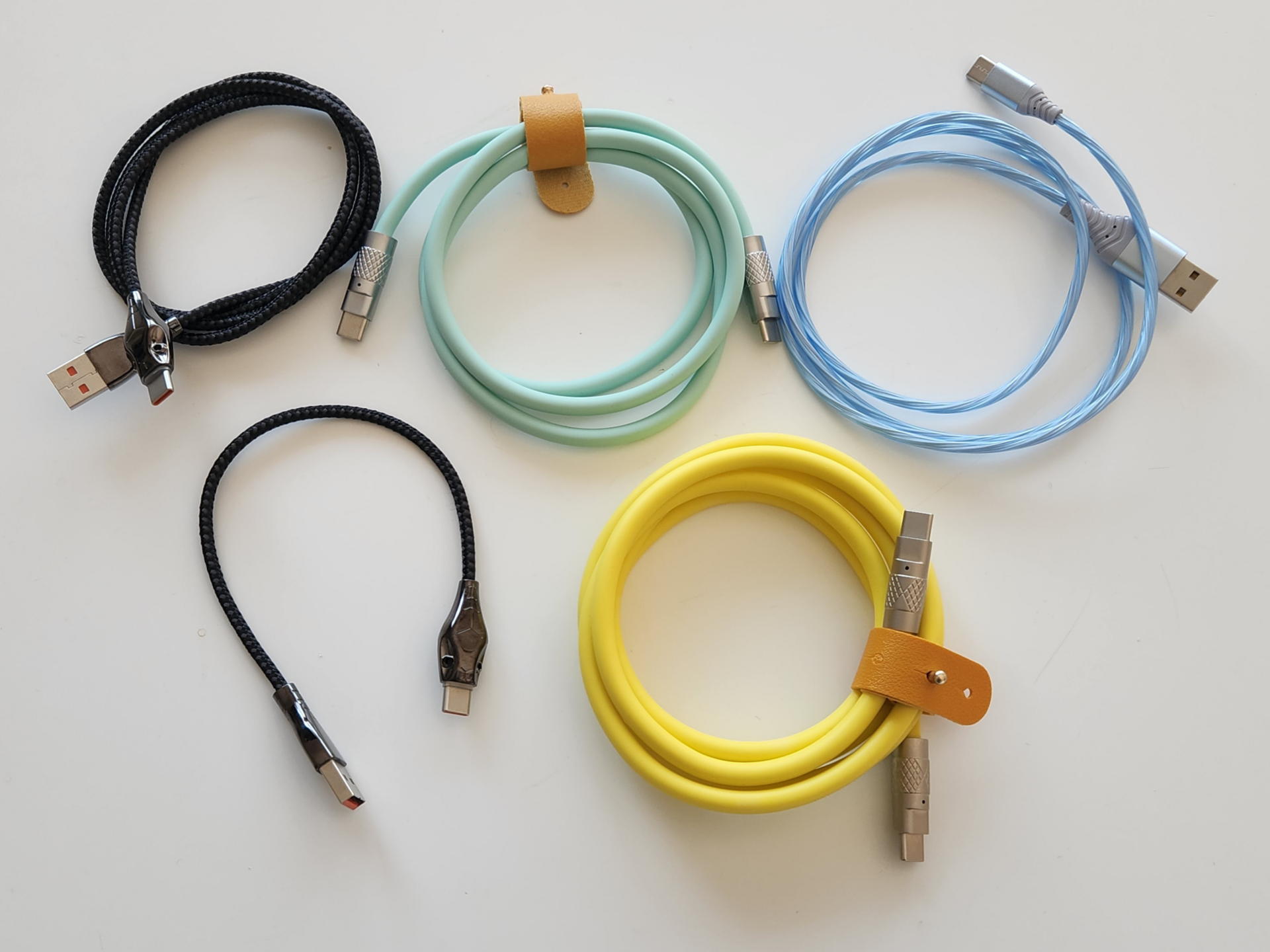 中国のAliExpressに楽しそうなケーブルがあったので5本のUSBType-Cケーブルを買ってみた