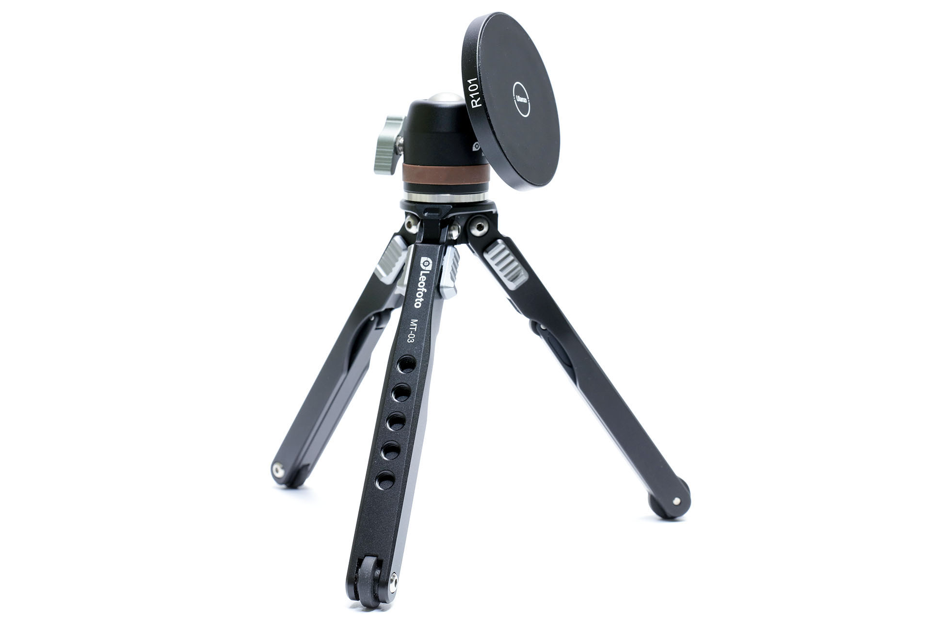 ミニ三脚の自由雲台部にUlanzi「R101」をセット。あら超簡単に完成〜♪