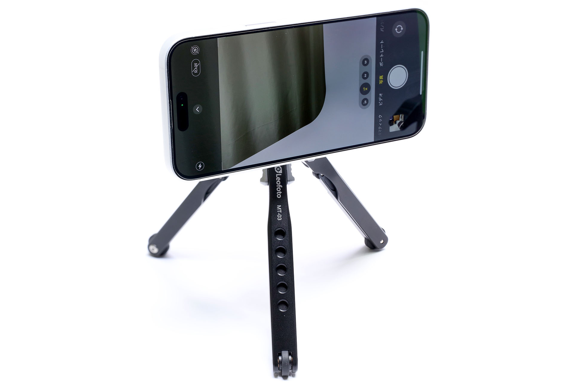 そして撮影。あら便利〜♪　やっぱりマグネットで着脱は手軽だゼ!!!