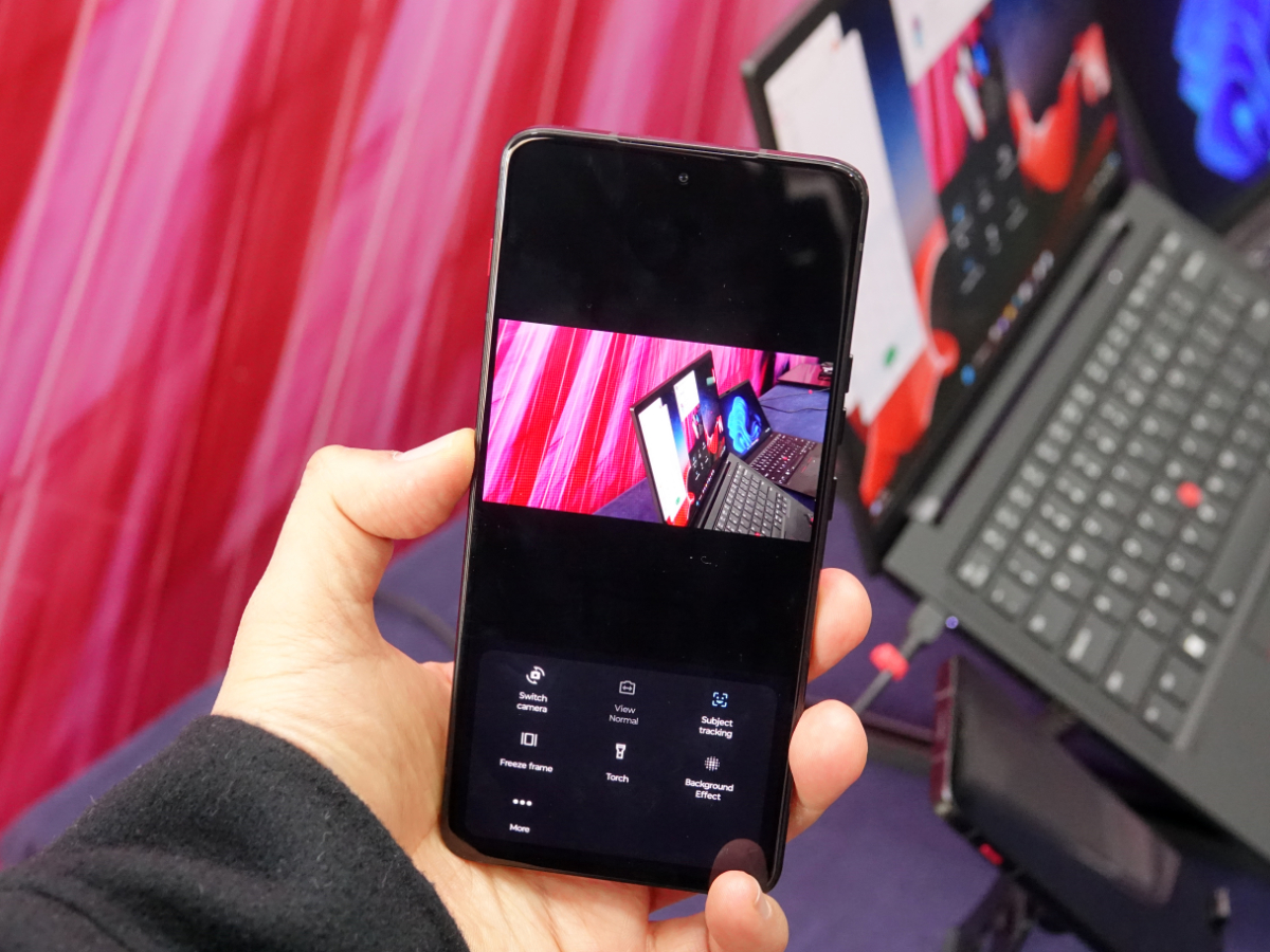 PC連携機能が一般的なスマートフォンより充実しているのも、ThinkPhoneならではだ