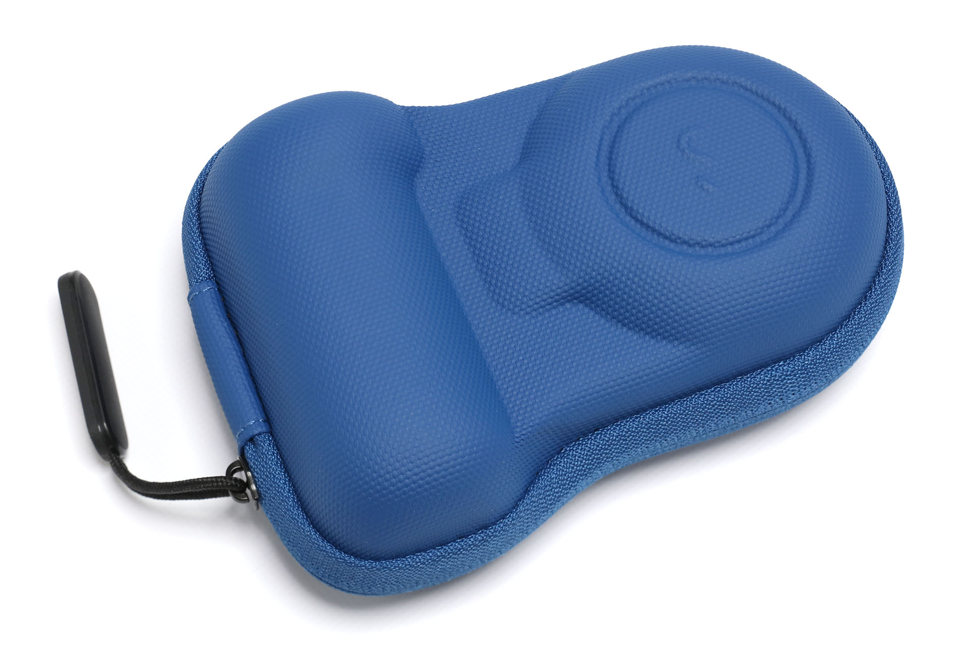 オールインワンキットに付属するケースは、キットの色と合わせたカラーになっている。セミハードケースで、安っぽい感じではない。