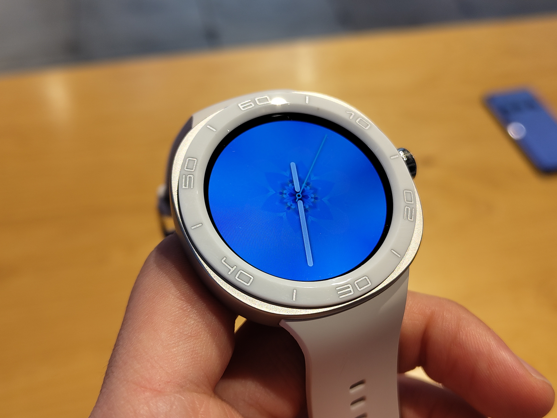 ムーンホワイト