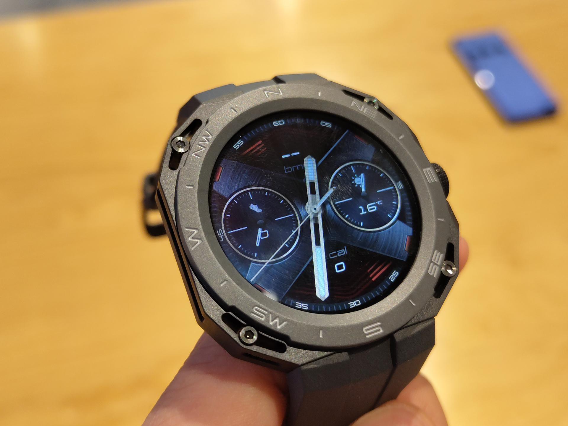 ミッドナイトブラック