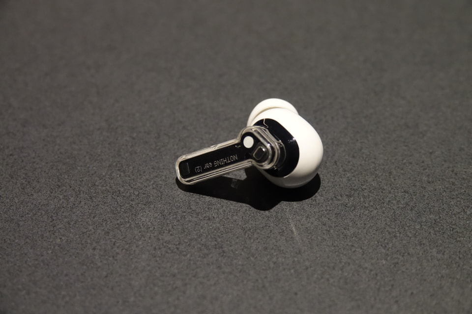 小型化・高音質化した「Nothing Ear (2)」、ANC装備のインイヤー型