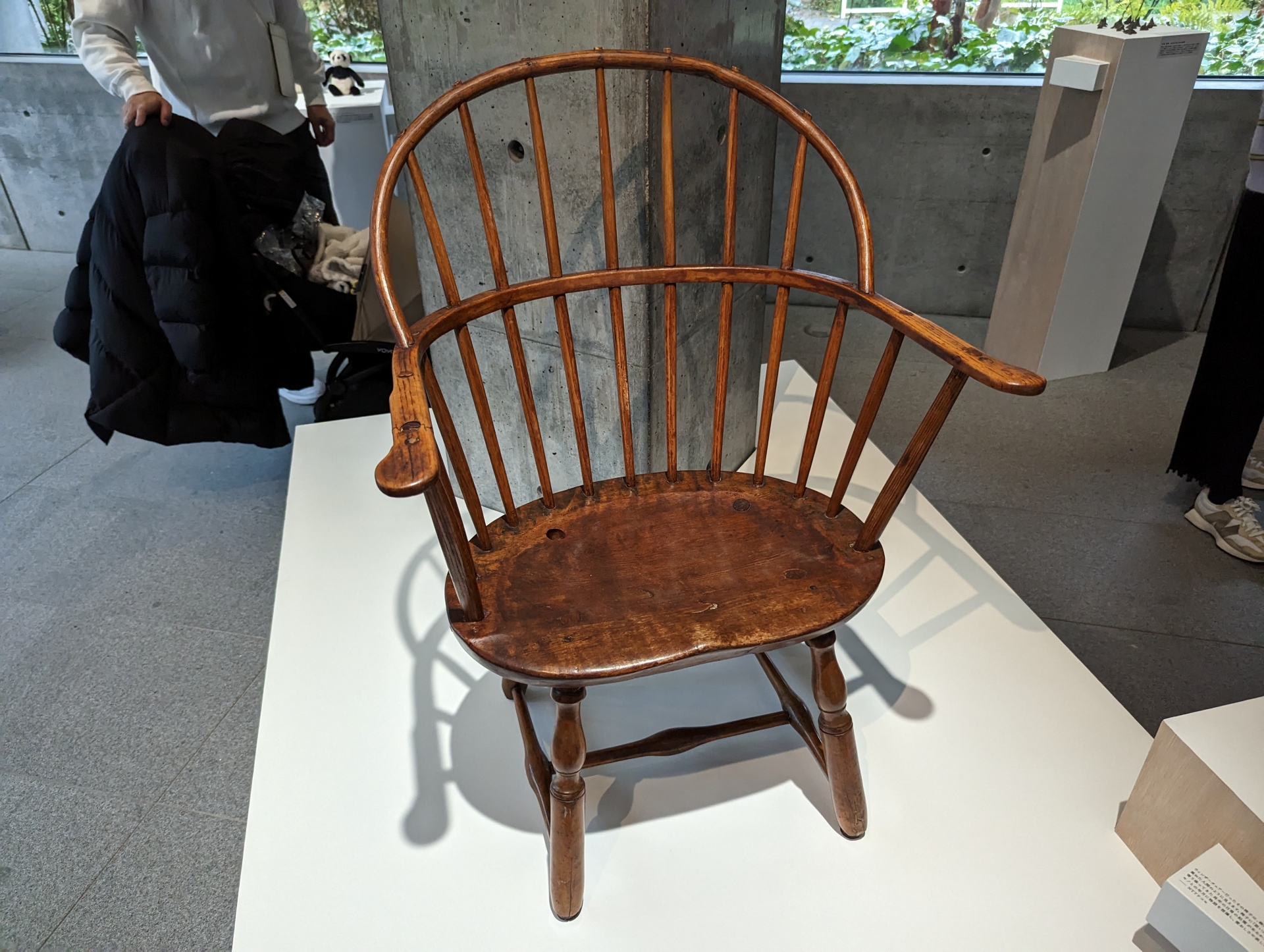 古い椅子（プロダクトデザイナー 鈴木元氏）