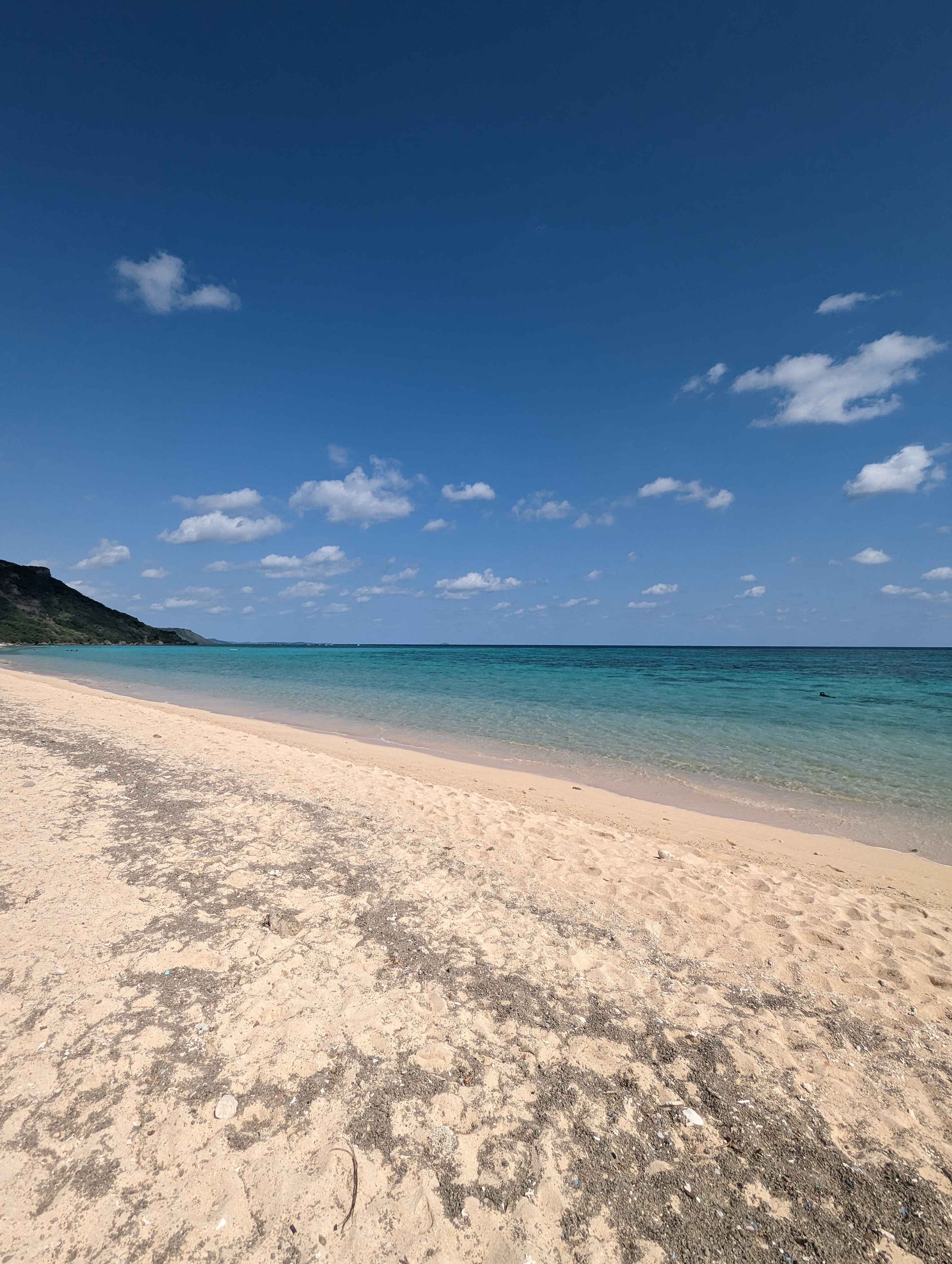 晴天時では、海の立体感をうまく消してくれる