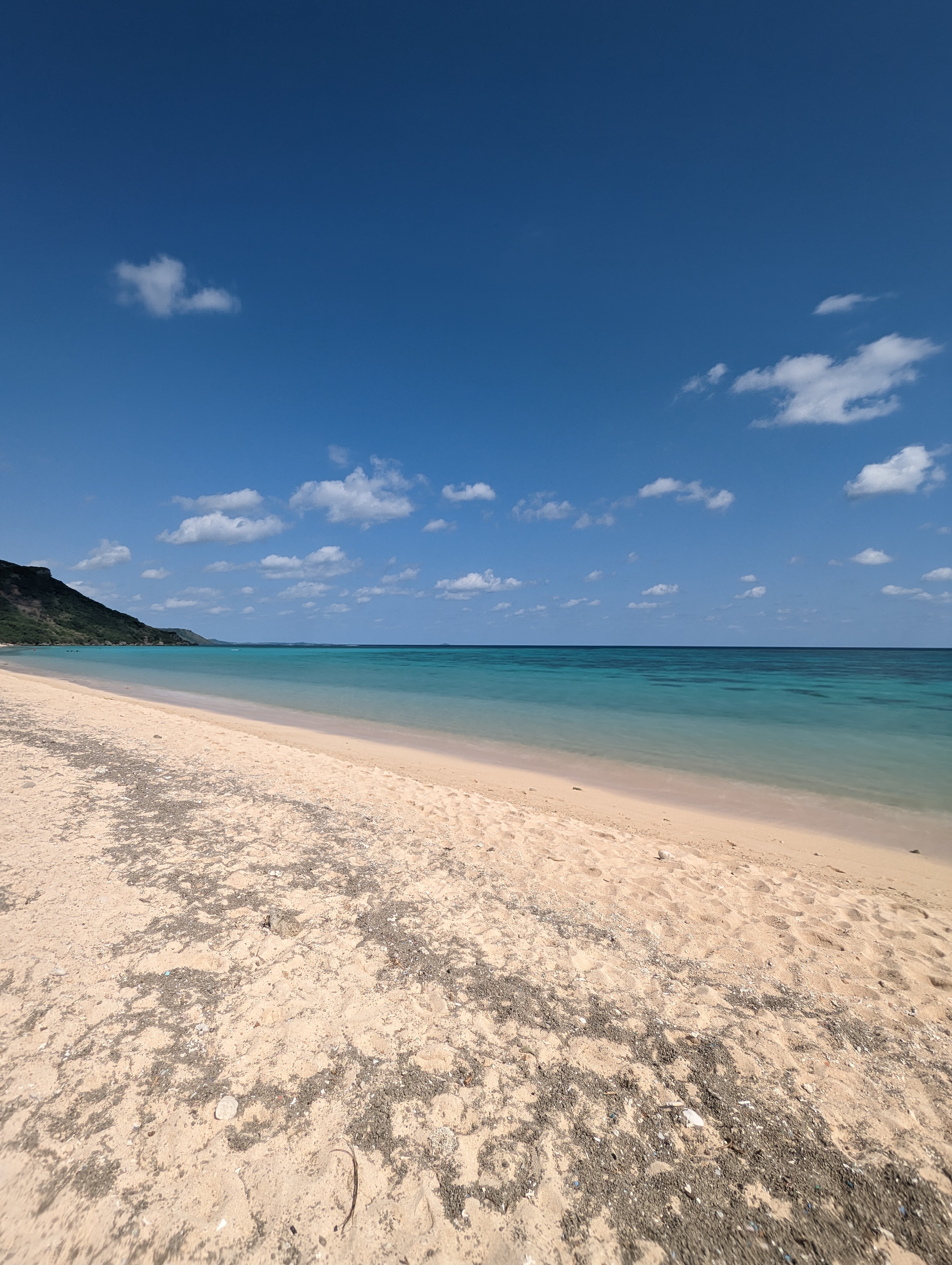 晴天時では、海の立体感をうまく消してくれる